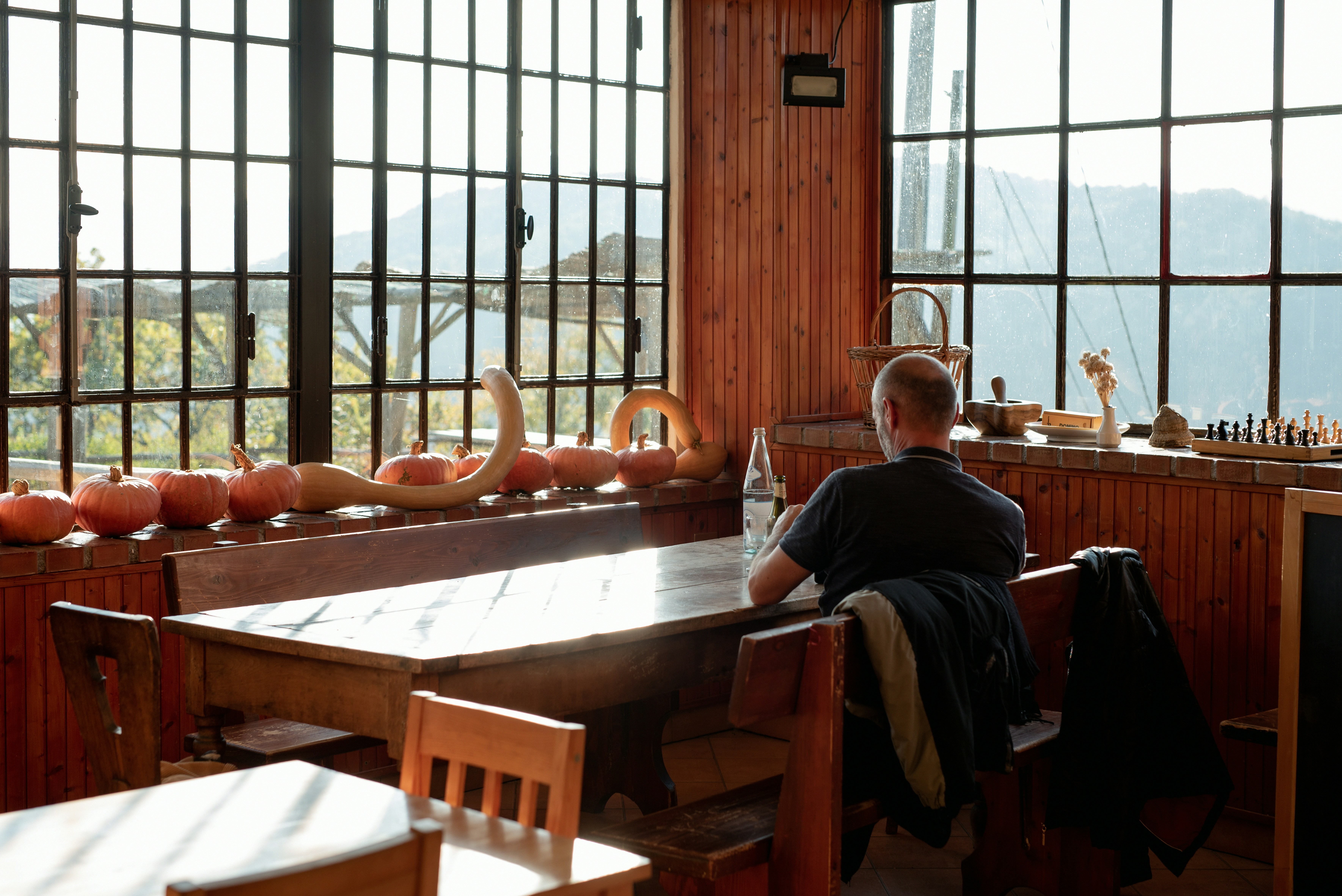 Restaurant Window Pictures | Download Free Images on Unsplash