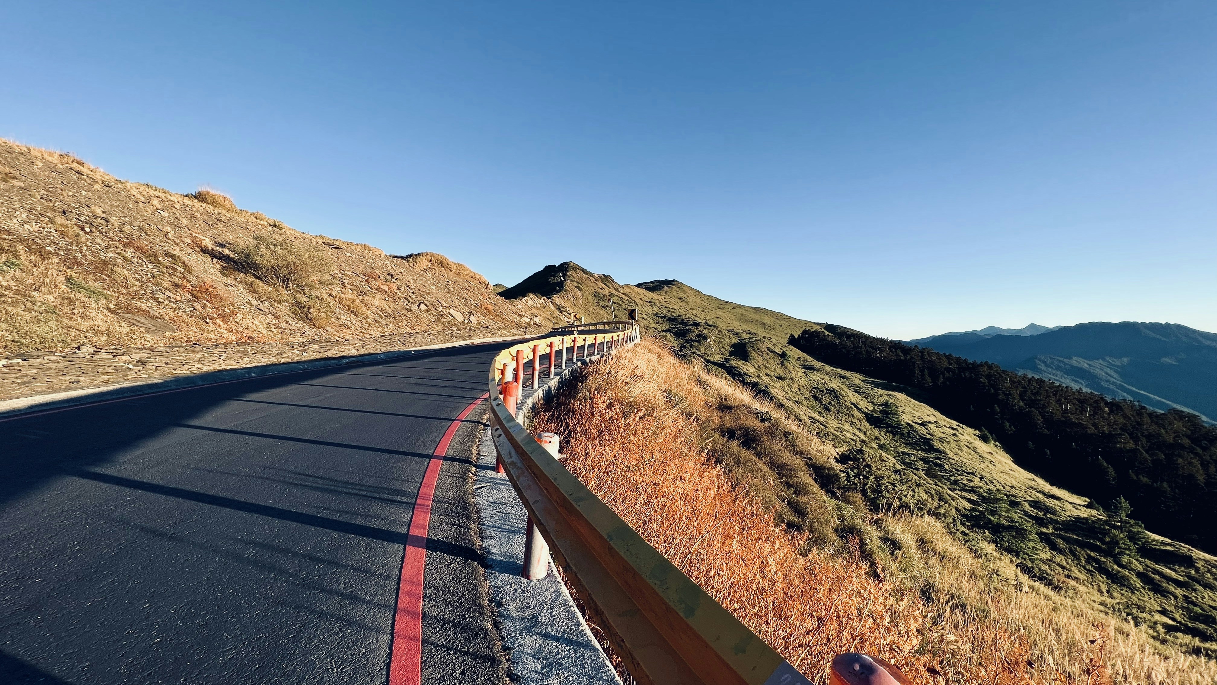 Photo by zhouyudesign