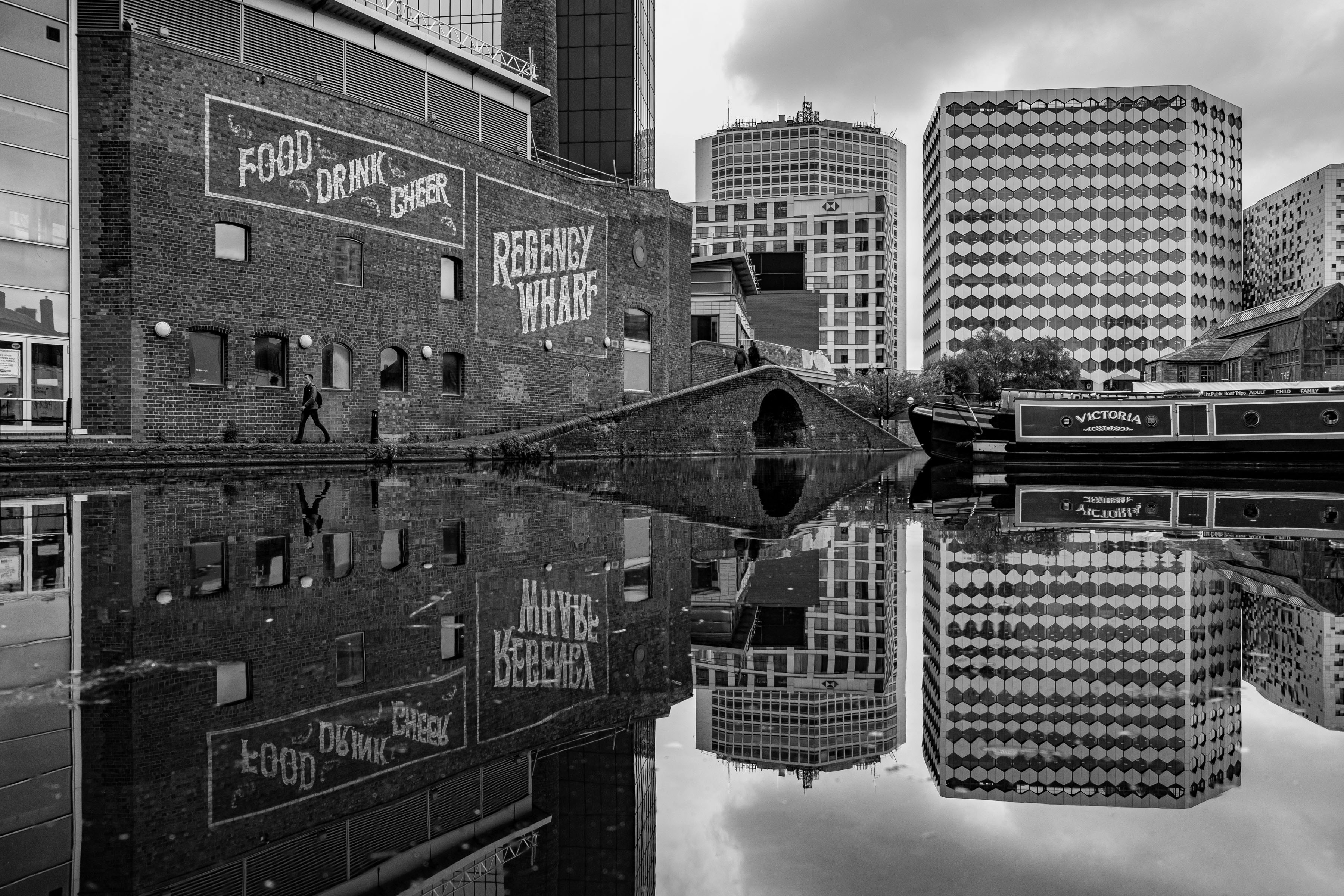 a black and white photo of a city