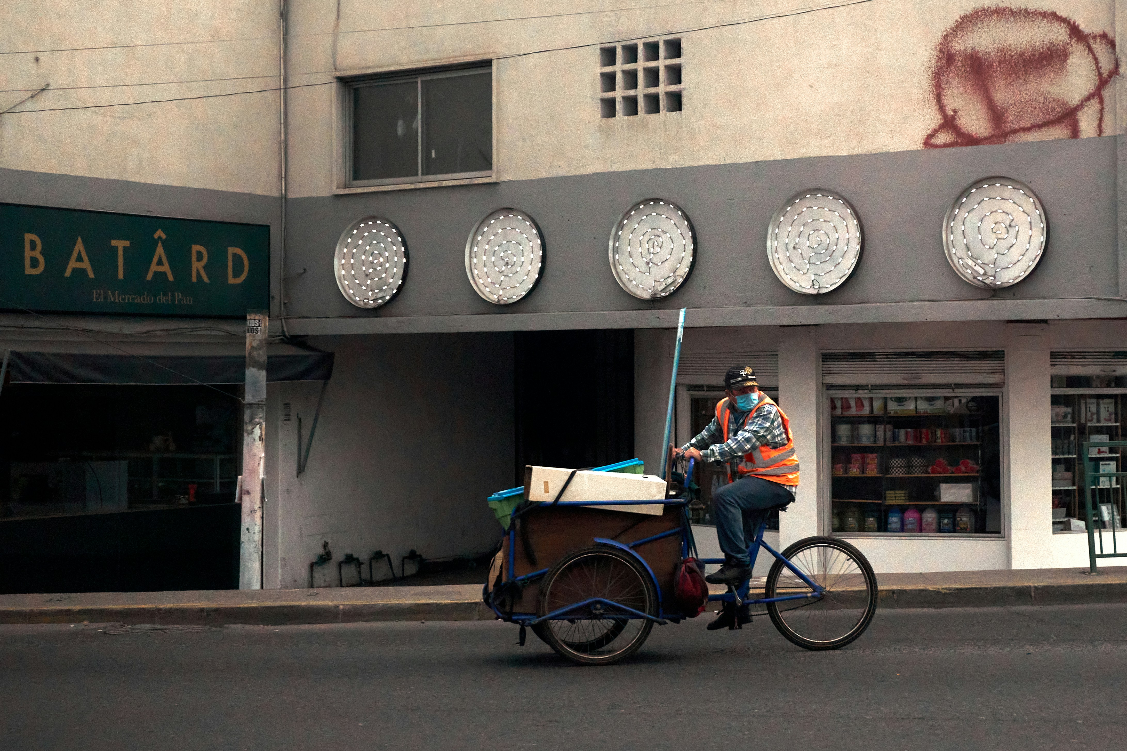 Photo by amenabarladrondeguevara