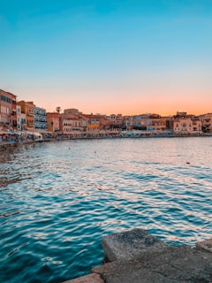 Restaurants et port de Chania