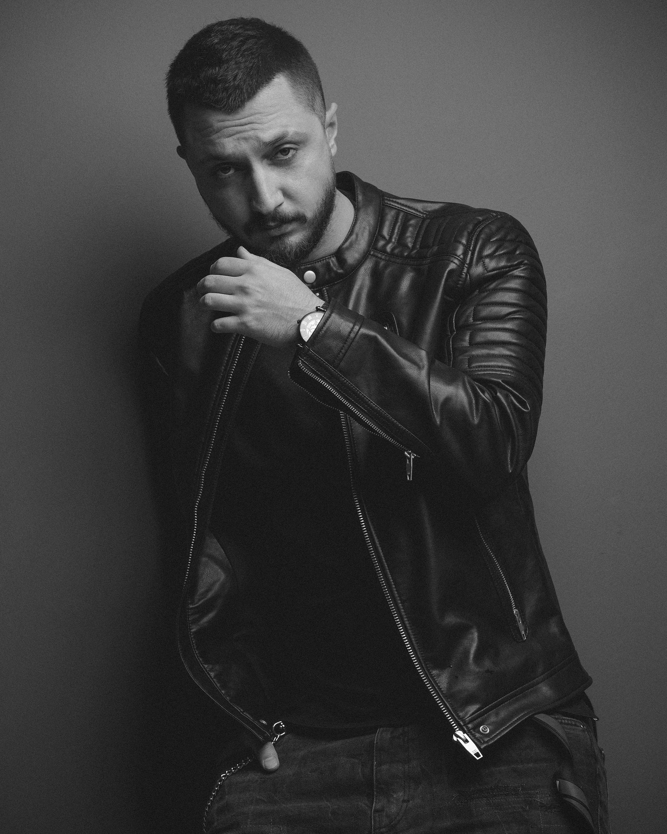 Photo by behrouzsasani