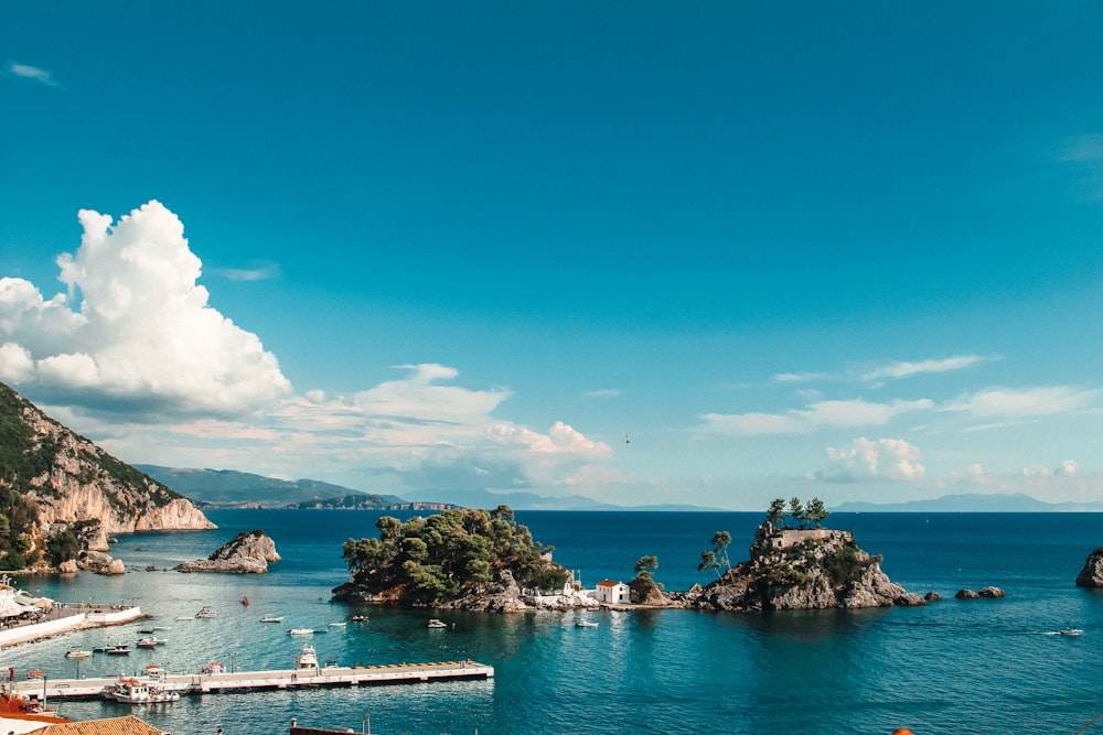 a body of water with a bunch of boats in it