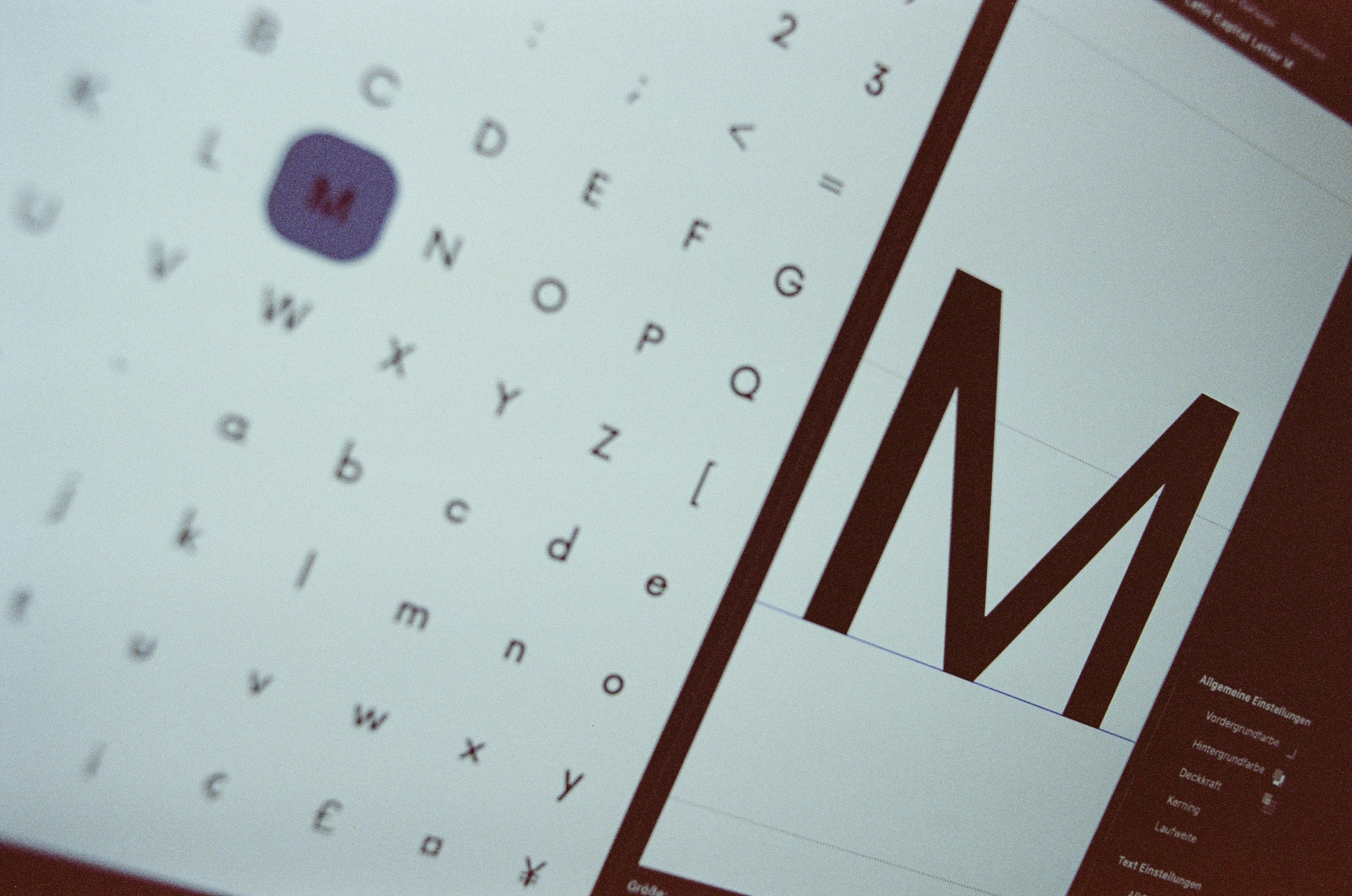Fonttype graphic design font managment app. Leica R7 (1994), Summicron-R 2.0 35mm (1978). Hi-Res analog scan by www.totallyinfocus.com – Cinestill 800 Tungsten