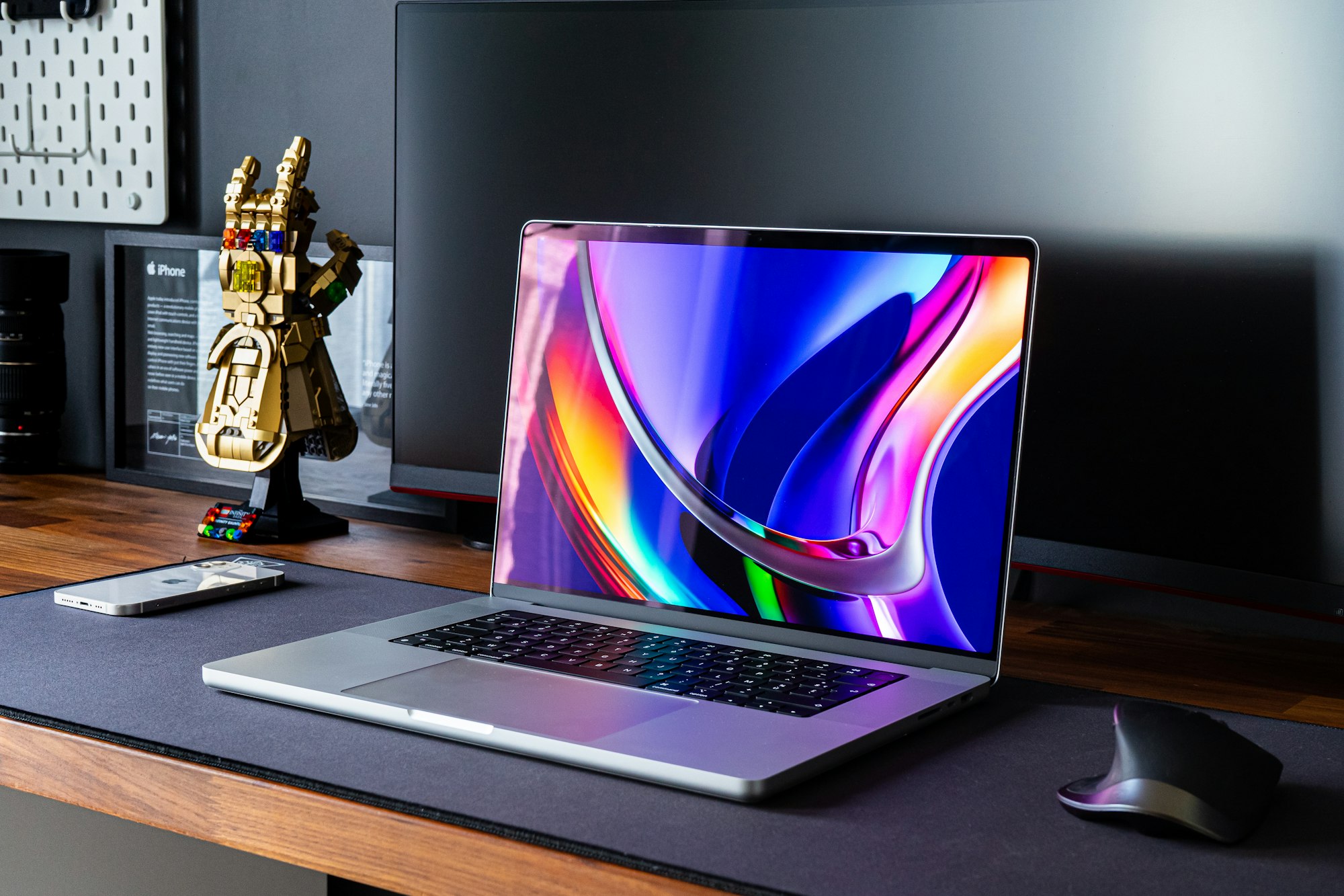 ,Why MacBook is Better Than Windows Laptops, The new MacBook Pro M1 