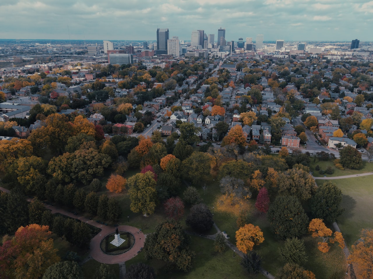 Buying and Selling at the Same Time in Central Ohio: How to Avoid Chaos