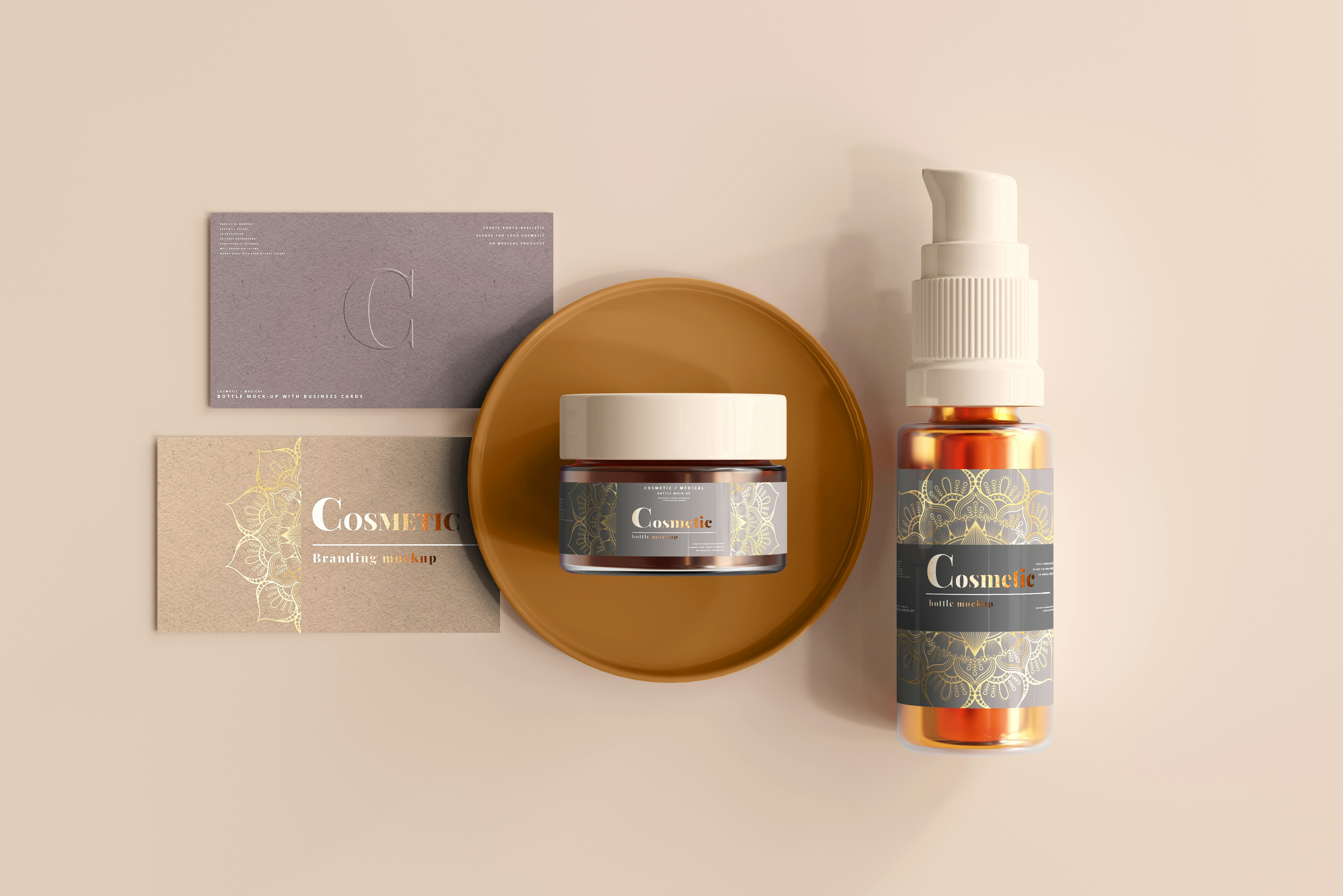 mulher usando um creme