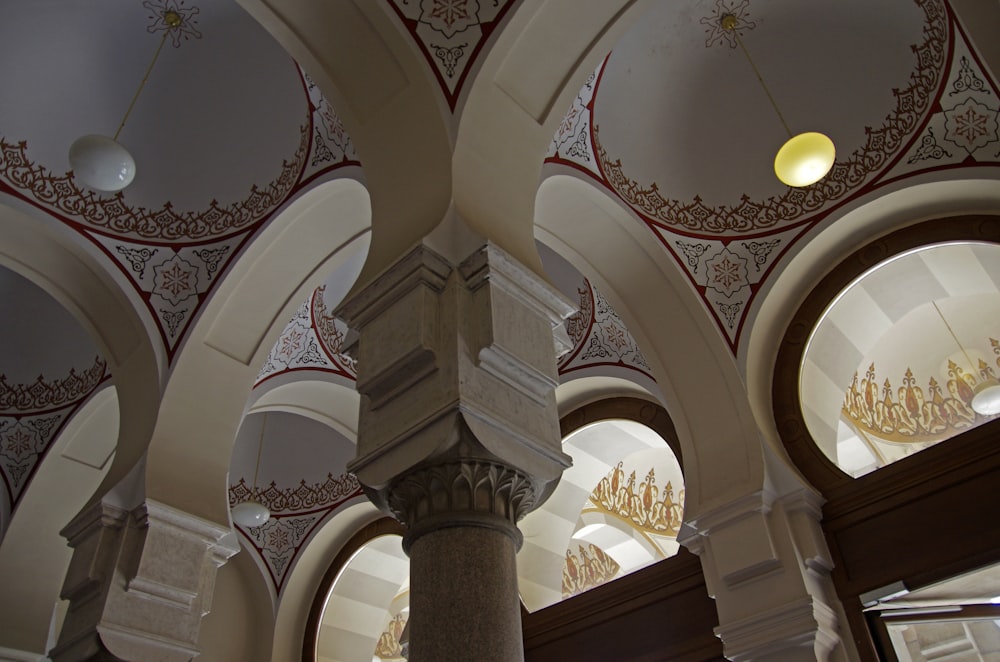 a large pillar in the middle of a room