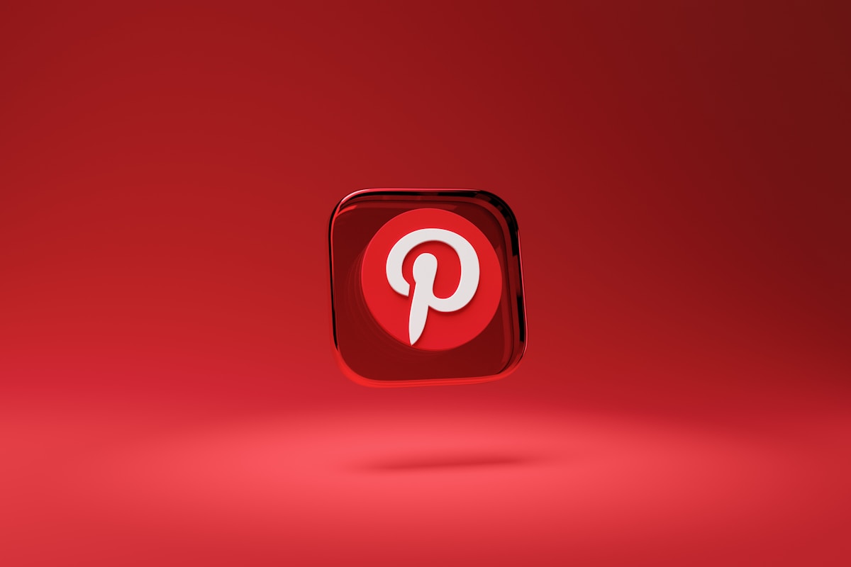 Loop Capital Raises Pinterest Price Target by 14% on Strong Q1 Performance