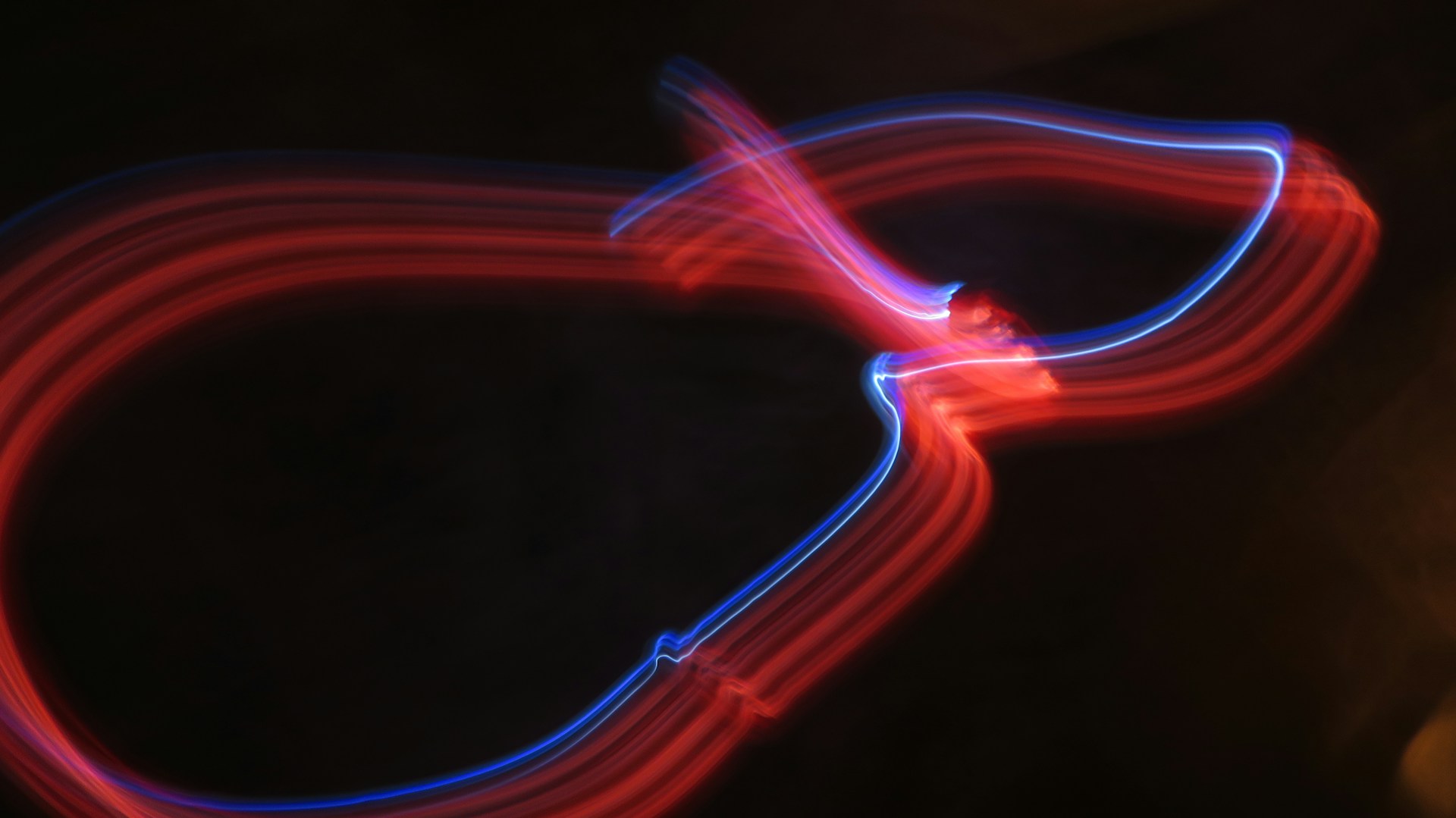 a blurry photo of a red and blue object