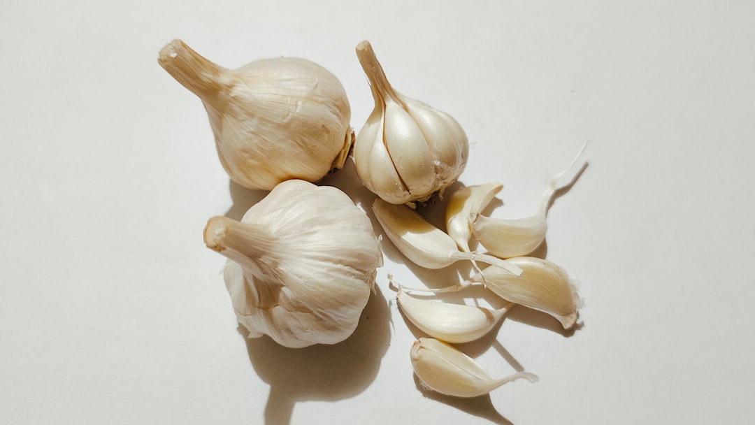 Your How-To Guide on Preparing Garlic: When to Chop, Mince, Slice, and Crush