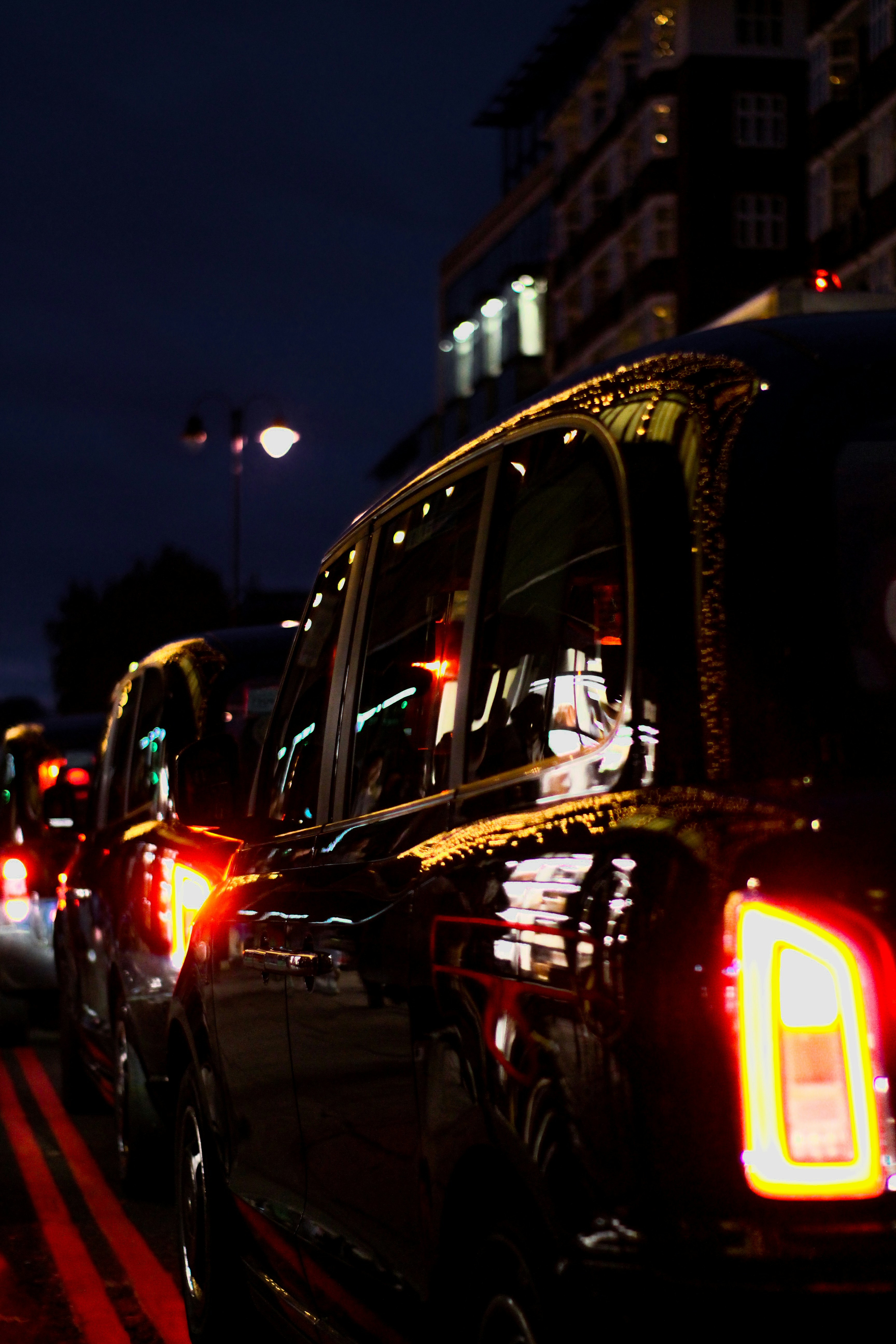 luxury black limo night, wallpaper, Lincoln Town Car Stretched Limo Night Wallpapers: Luxury Visuals 4