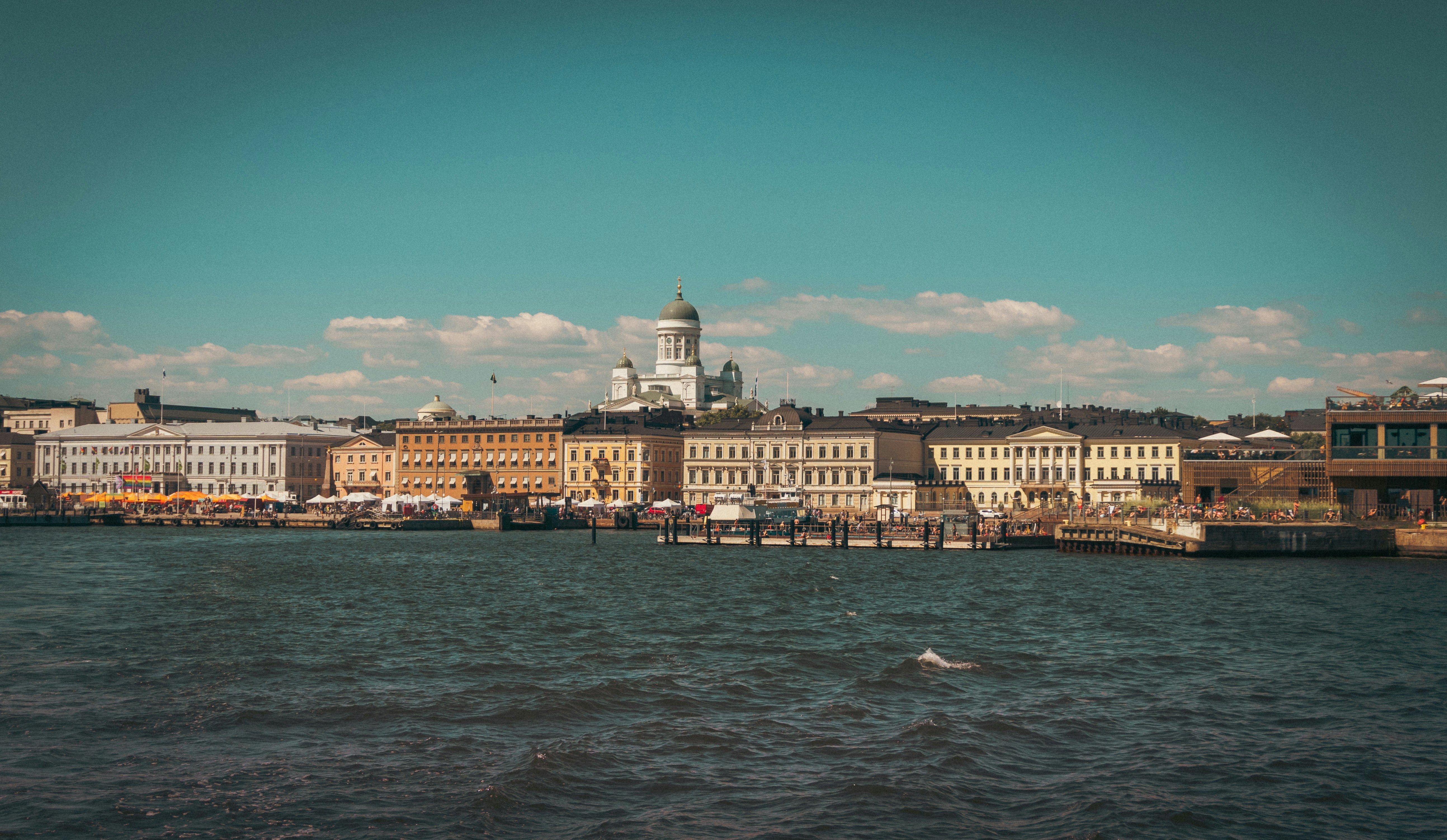 Photo by veikkovenemies