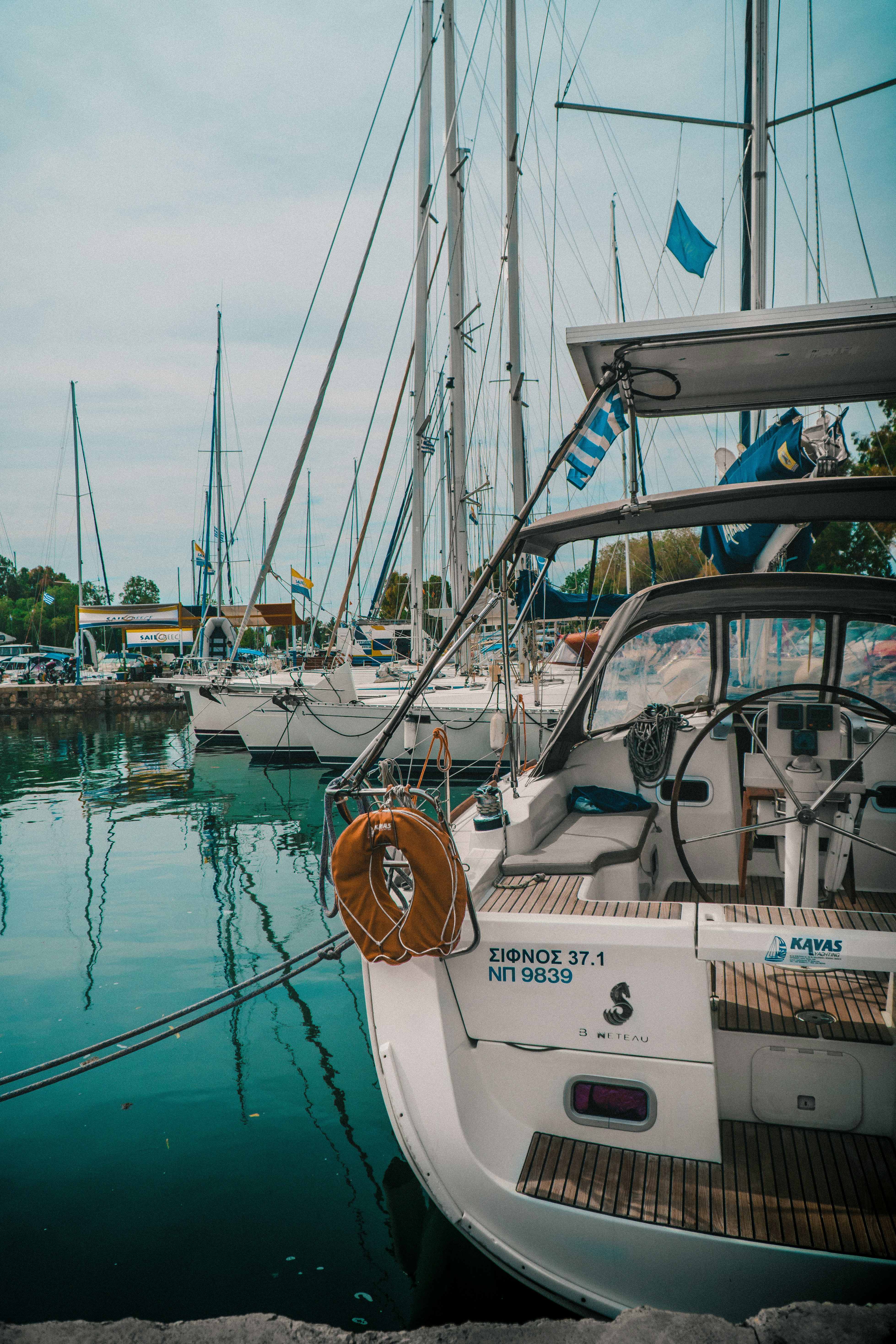 Photo by visualkamikaze