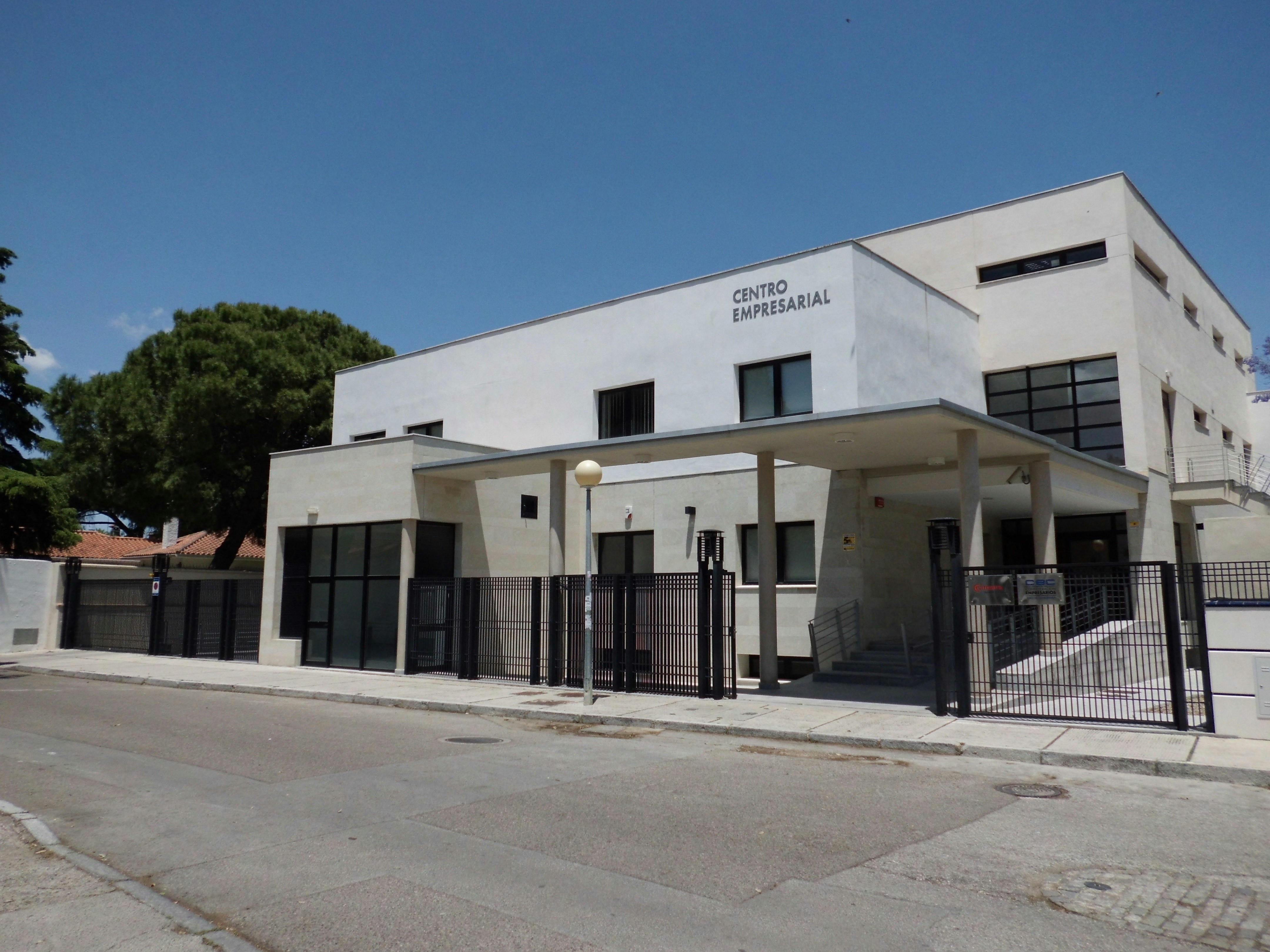 Conectando con Nuestra Empresa: Información y Contacto