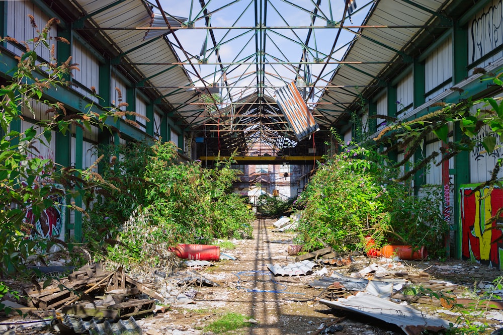 an abandoned building with graffiti on the walls