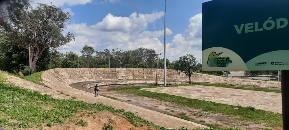 a view of the velod sign from the side of the road