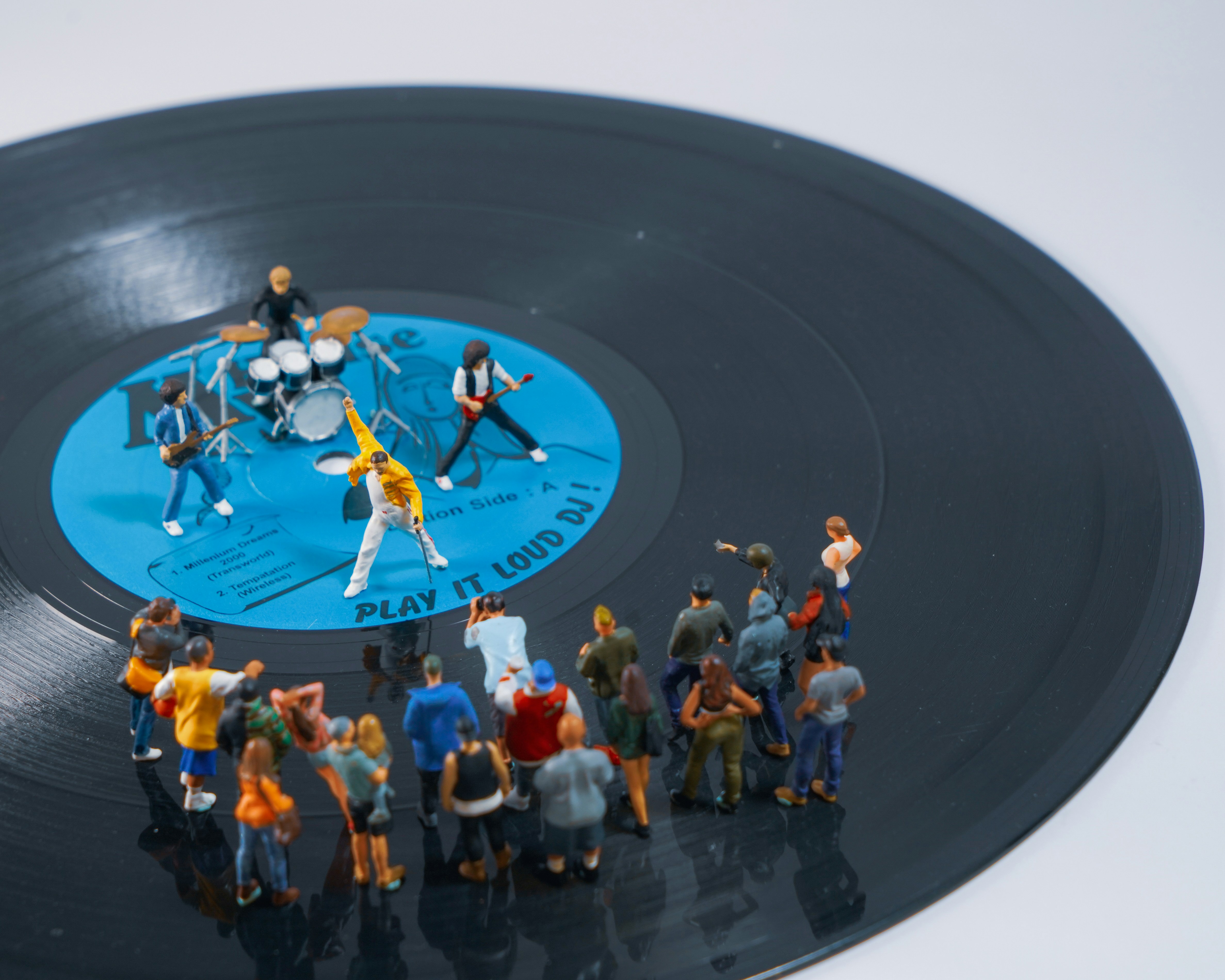 Persona 30th Anniversary Jazz Album to Launch on Vinyl via iam8bit