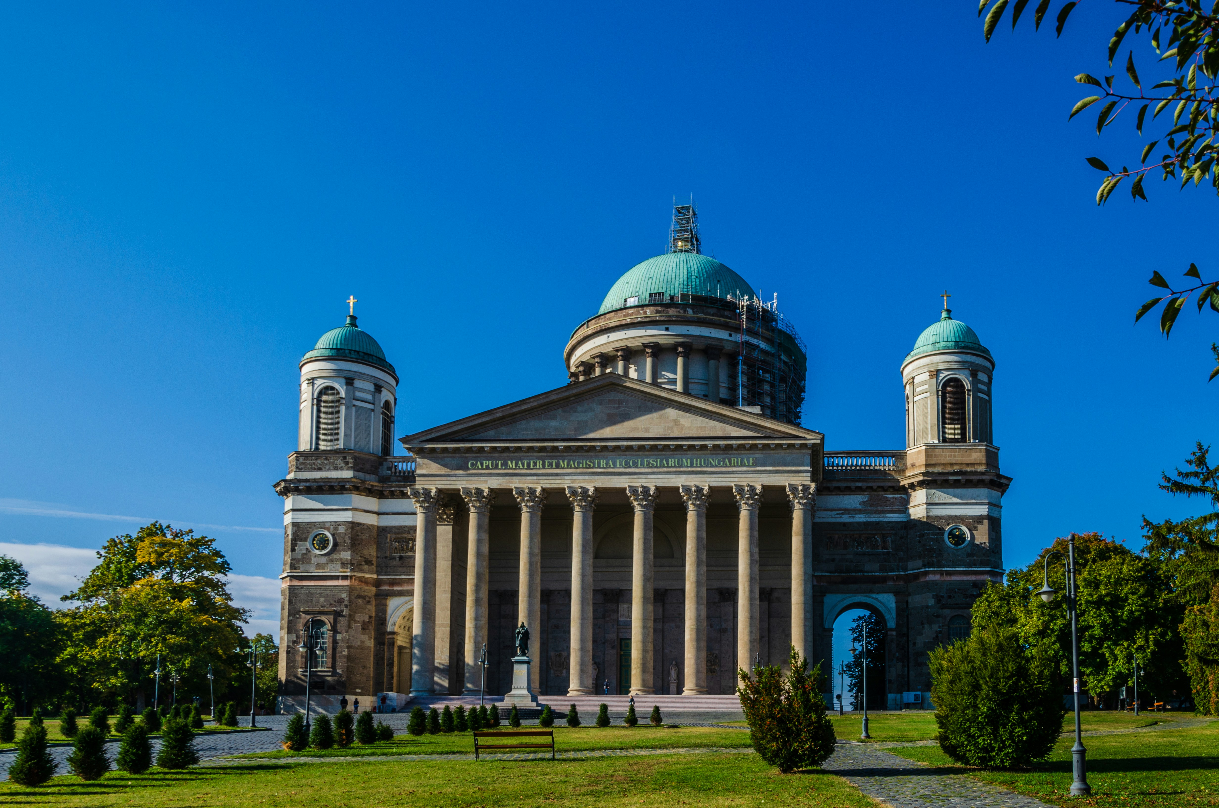 Photo by nazarhaponov