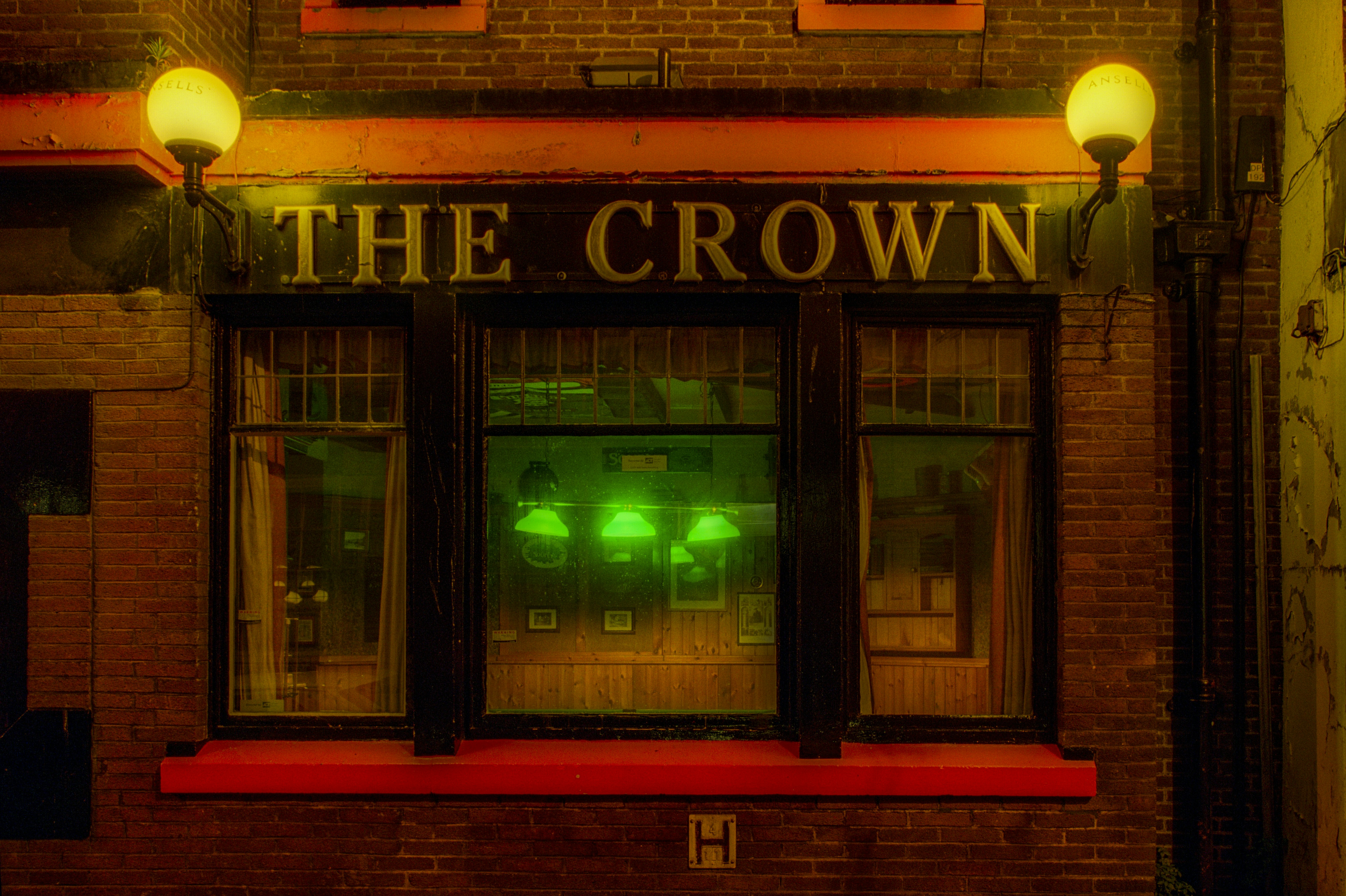 Crown & Anchor Pub & Grill
