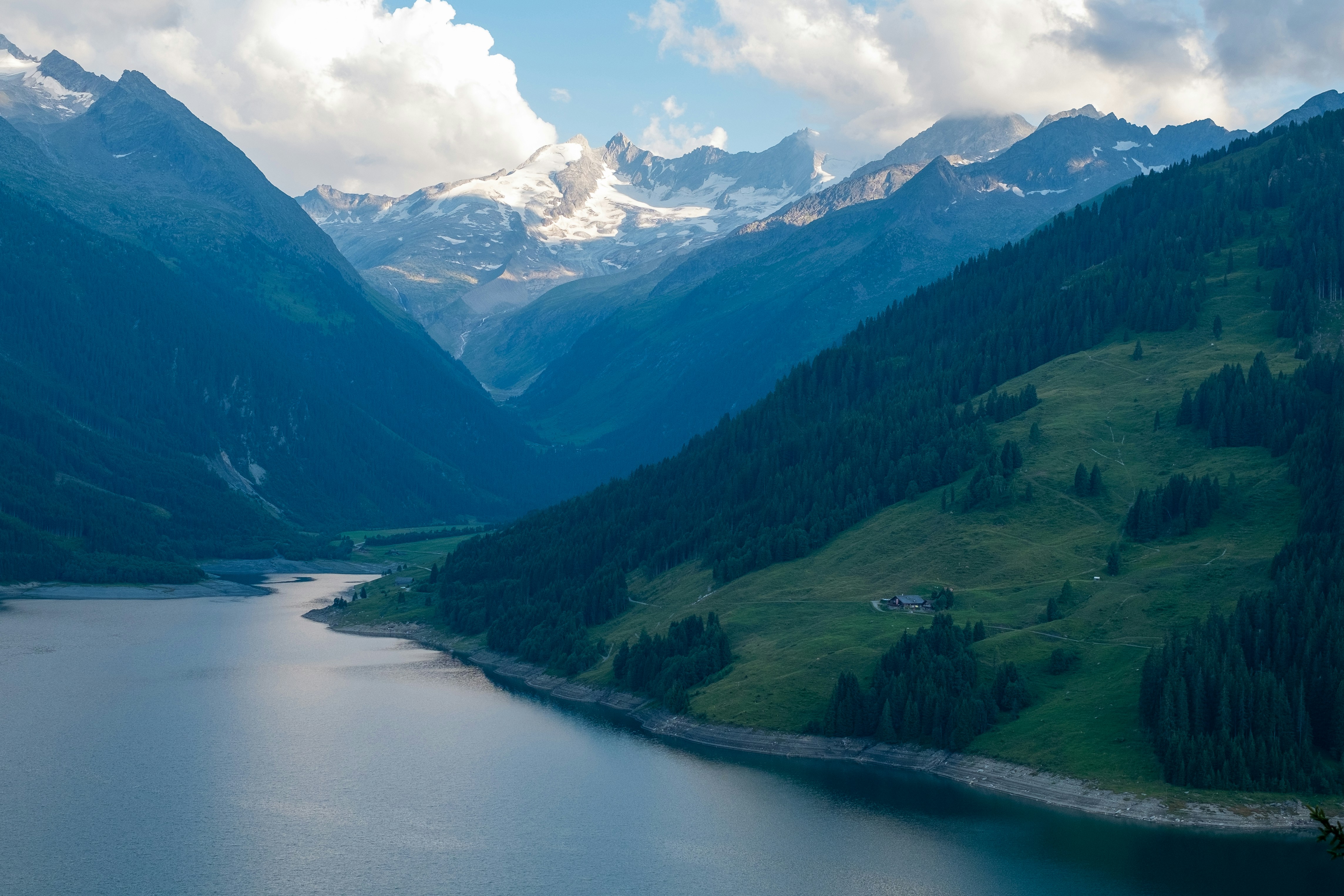 Photo by sashasmelova