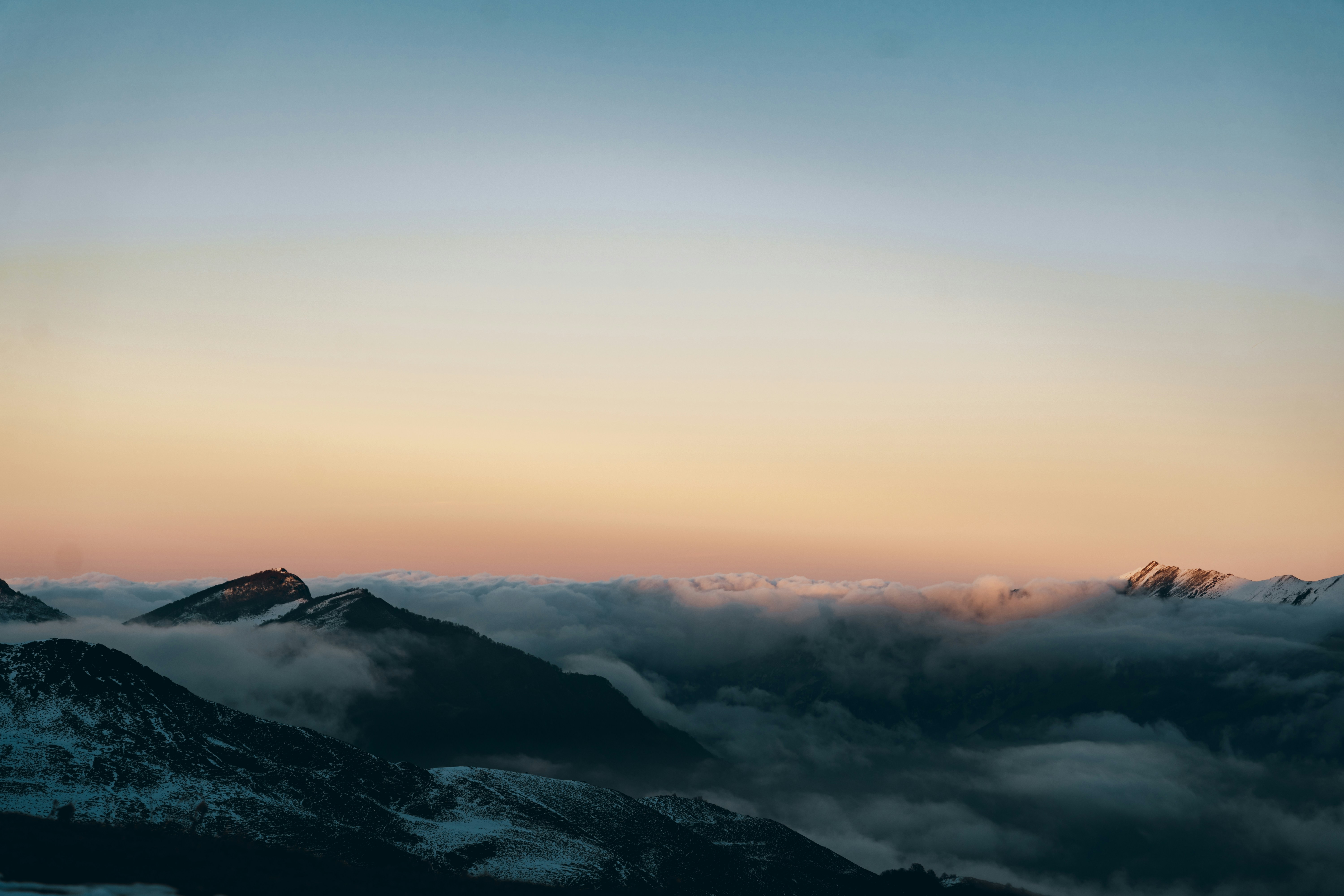 Photo by mathieuodin