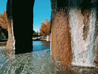 A close-up of the high-quality material used in the fountain cover.