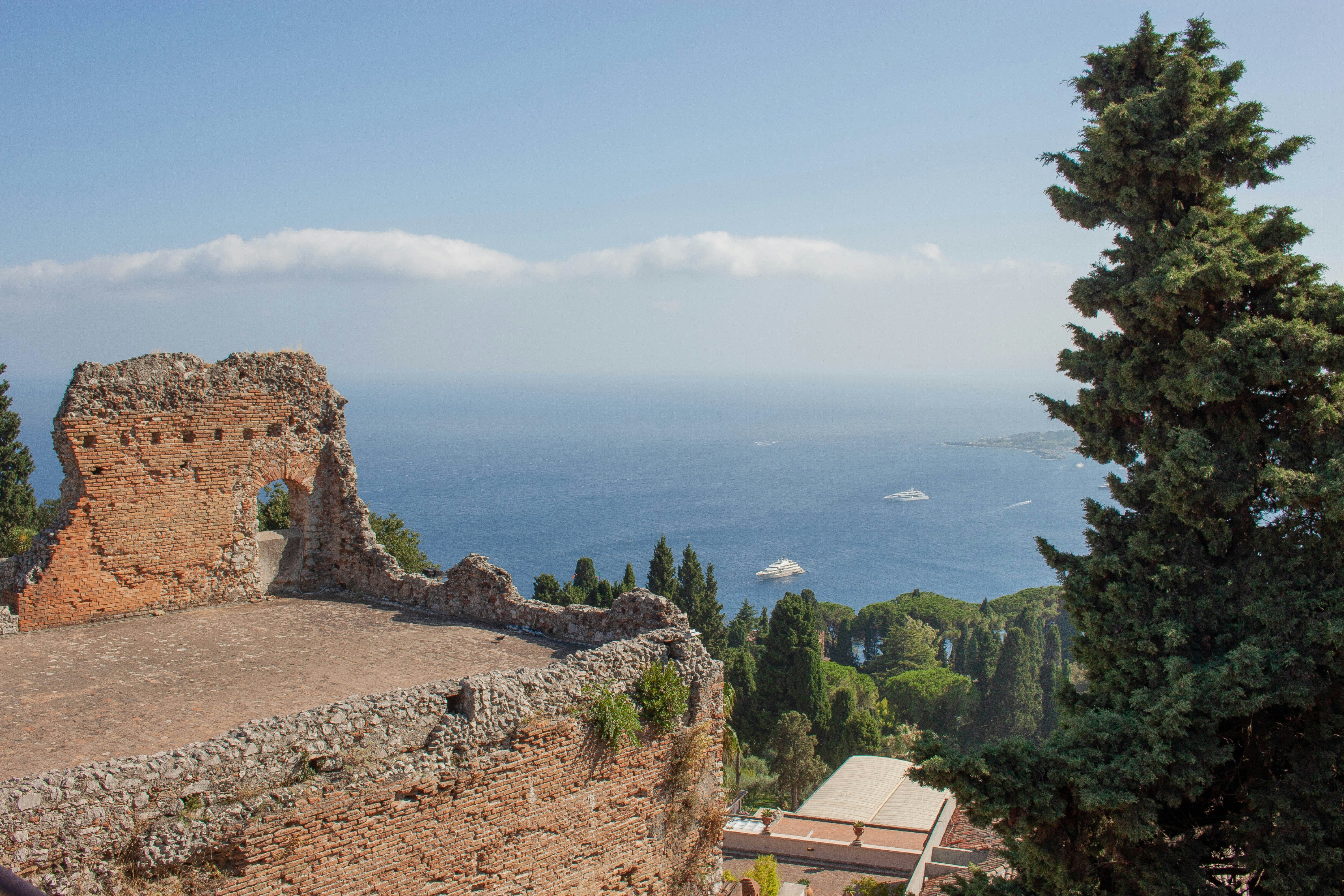 Photo by kamillaisalieva