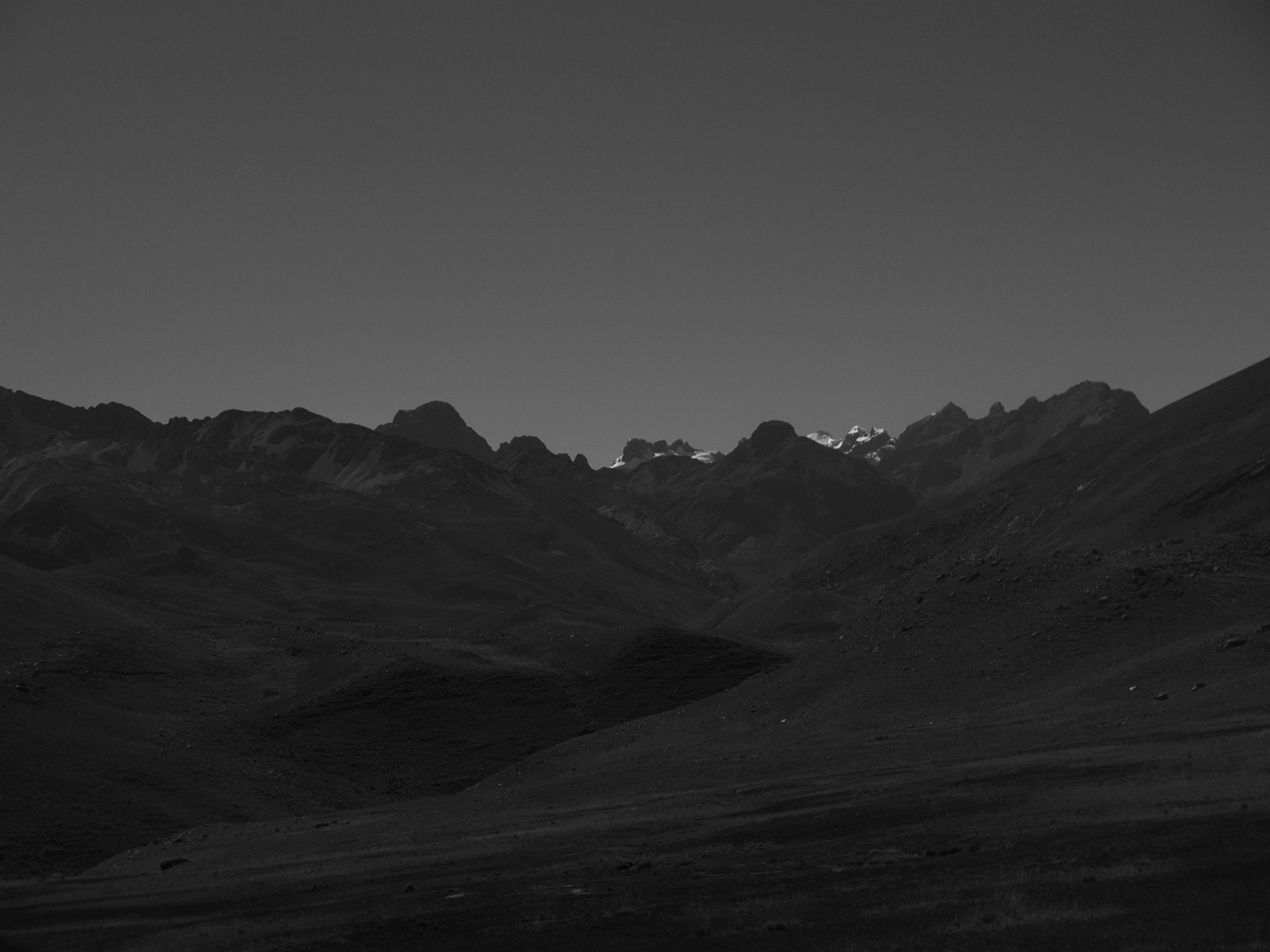 A black and white photo of a mountain range photo – Free Huaraz Image ...