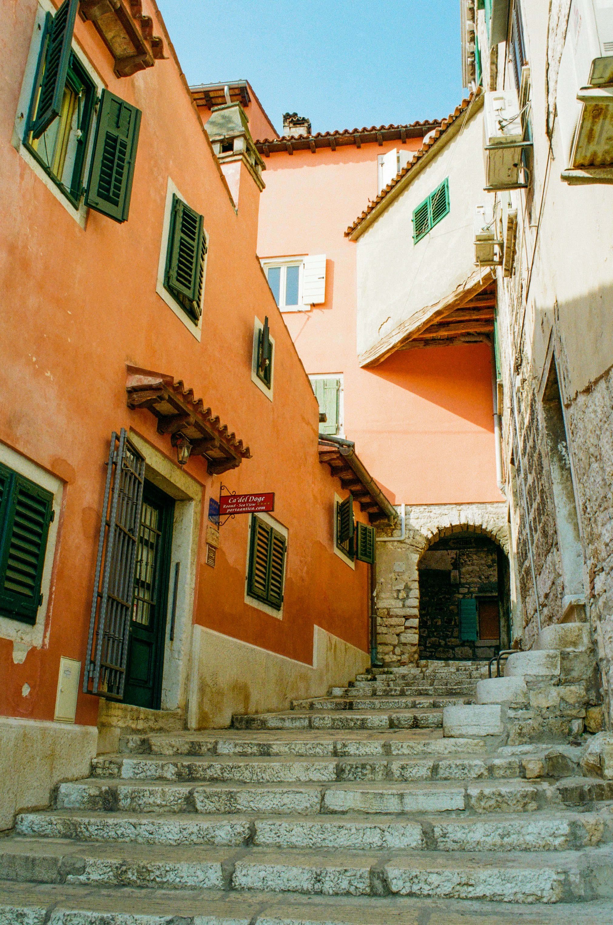 Photo by sashasmelova