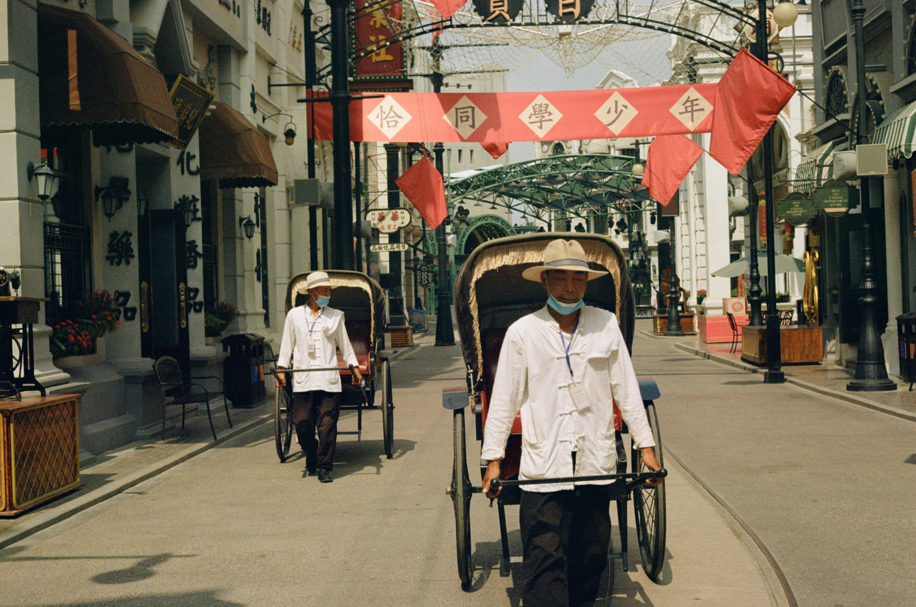 vieux quartier de Hanoï, cyclo pousse,
