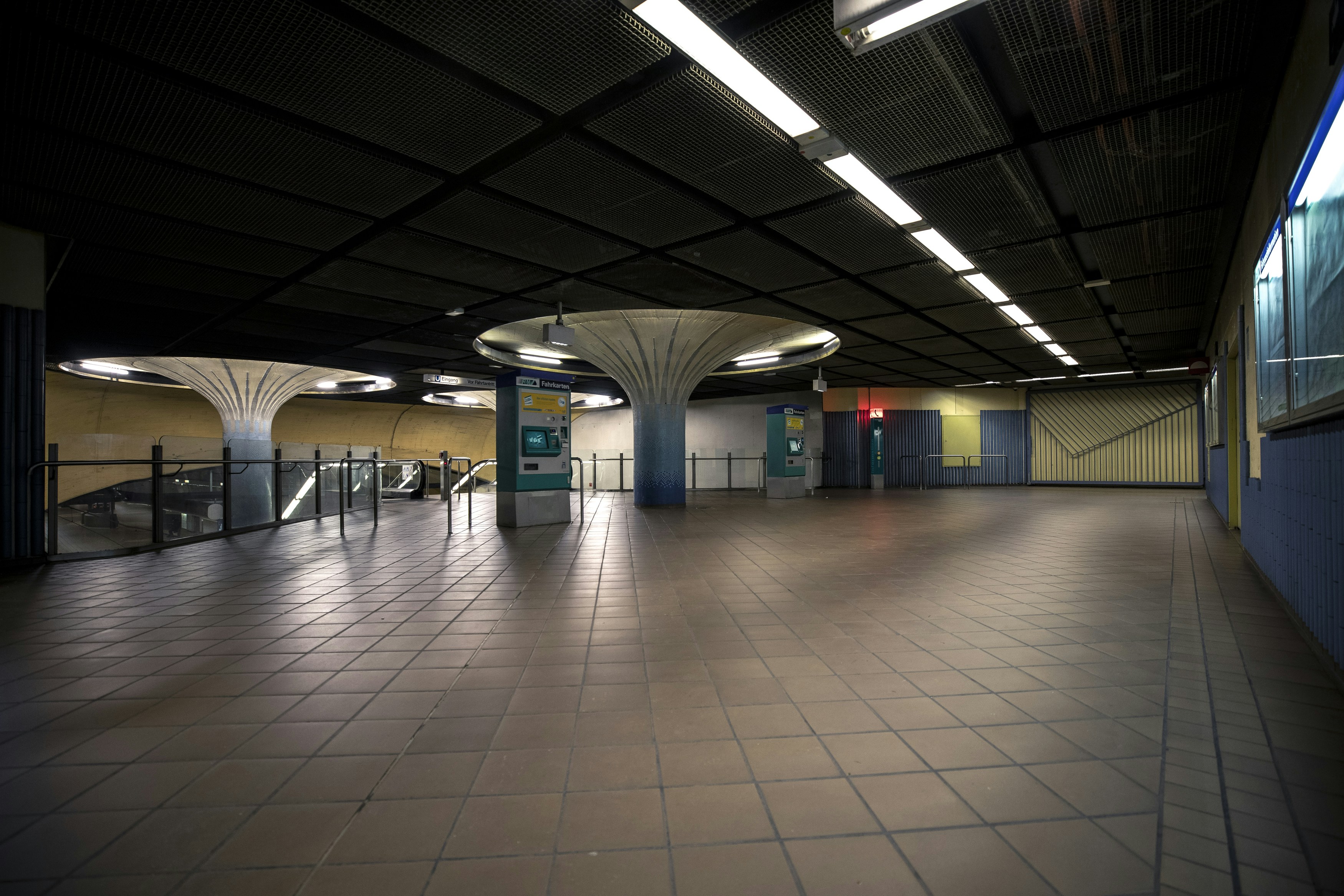 Photo by markusspiske