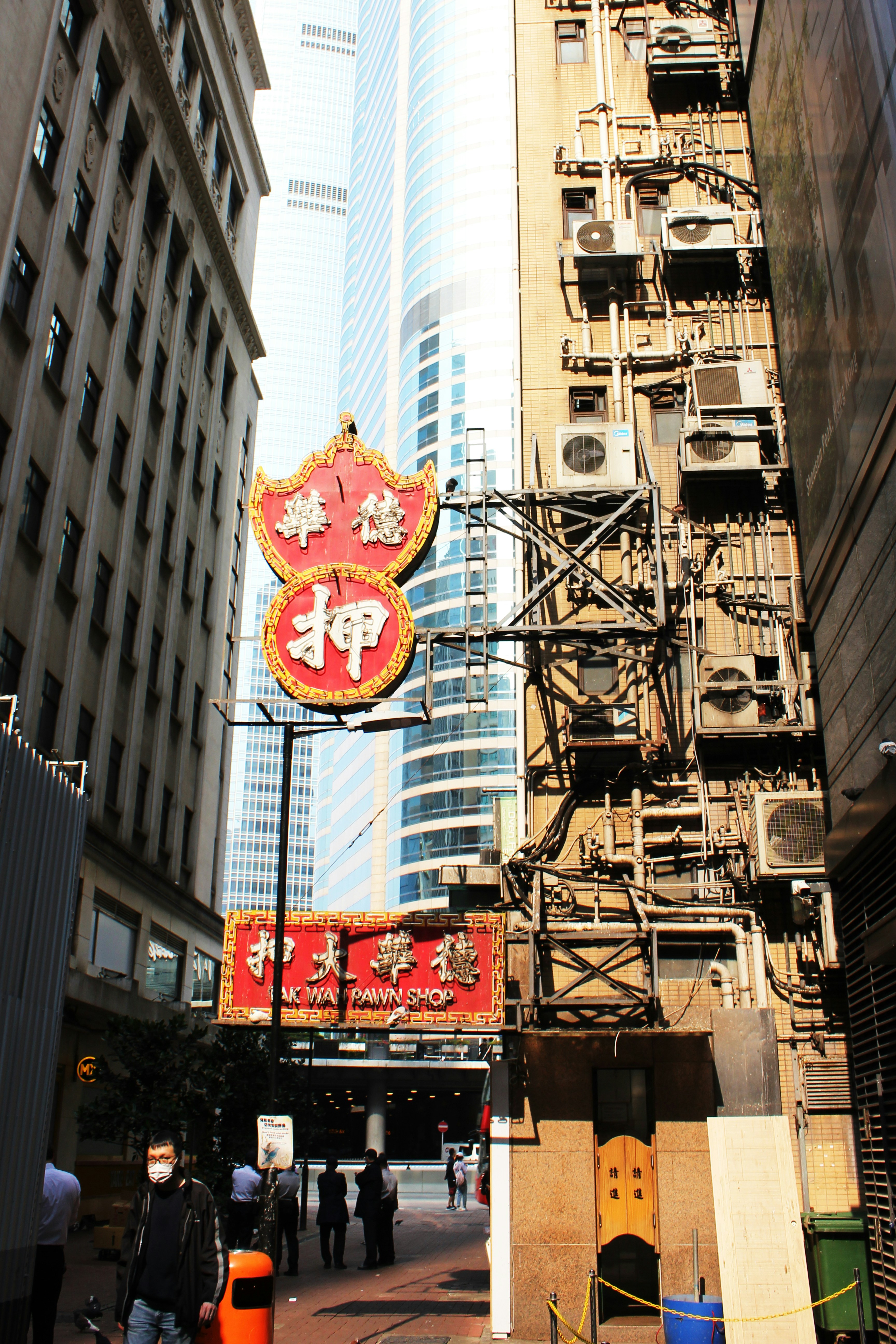 Practical Tips for Shopping in Central