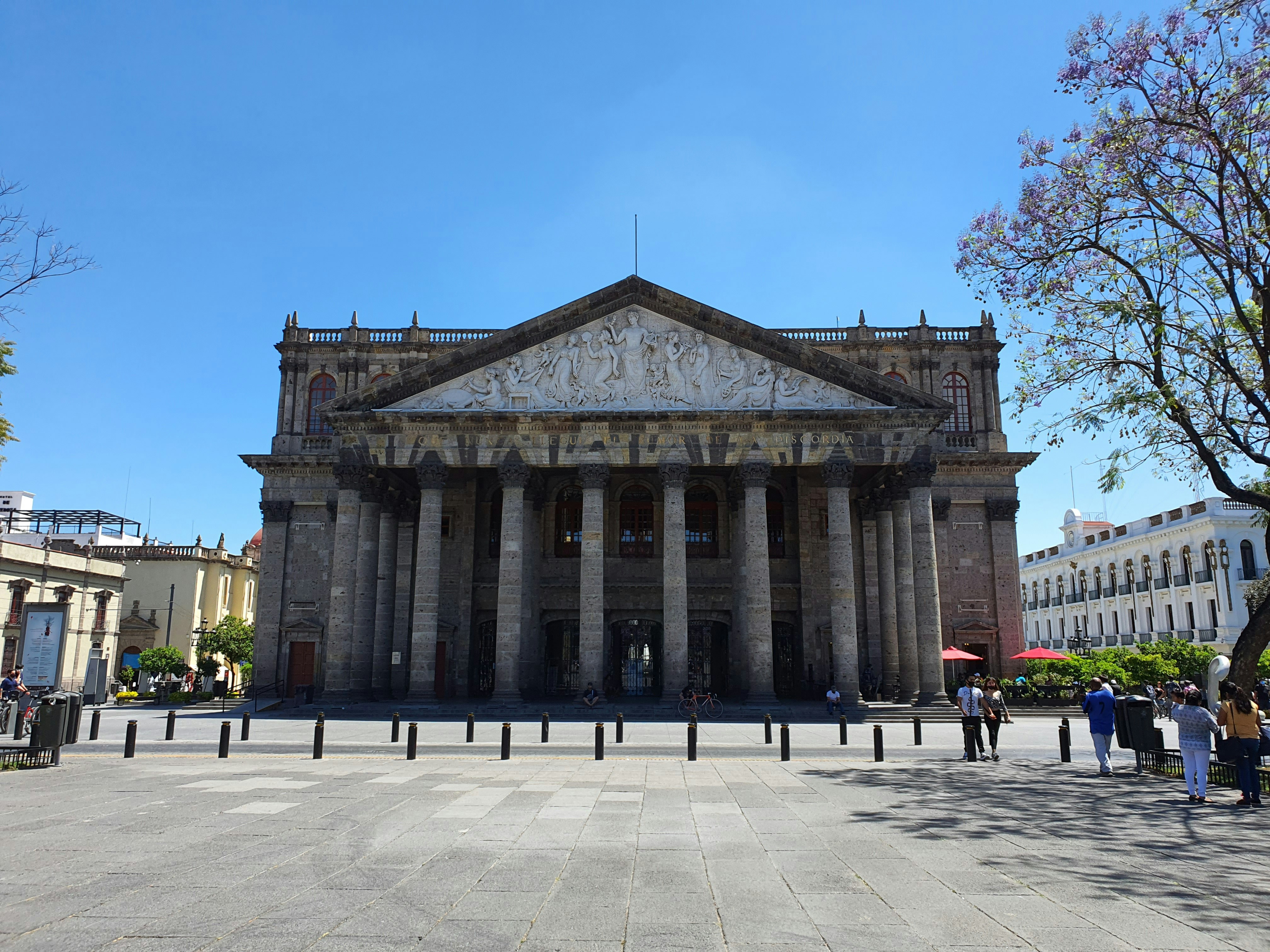 Entrance to the National Museum of Mexican Art - chicago pilsen