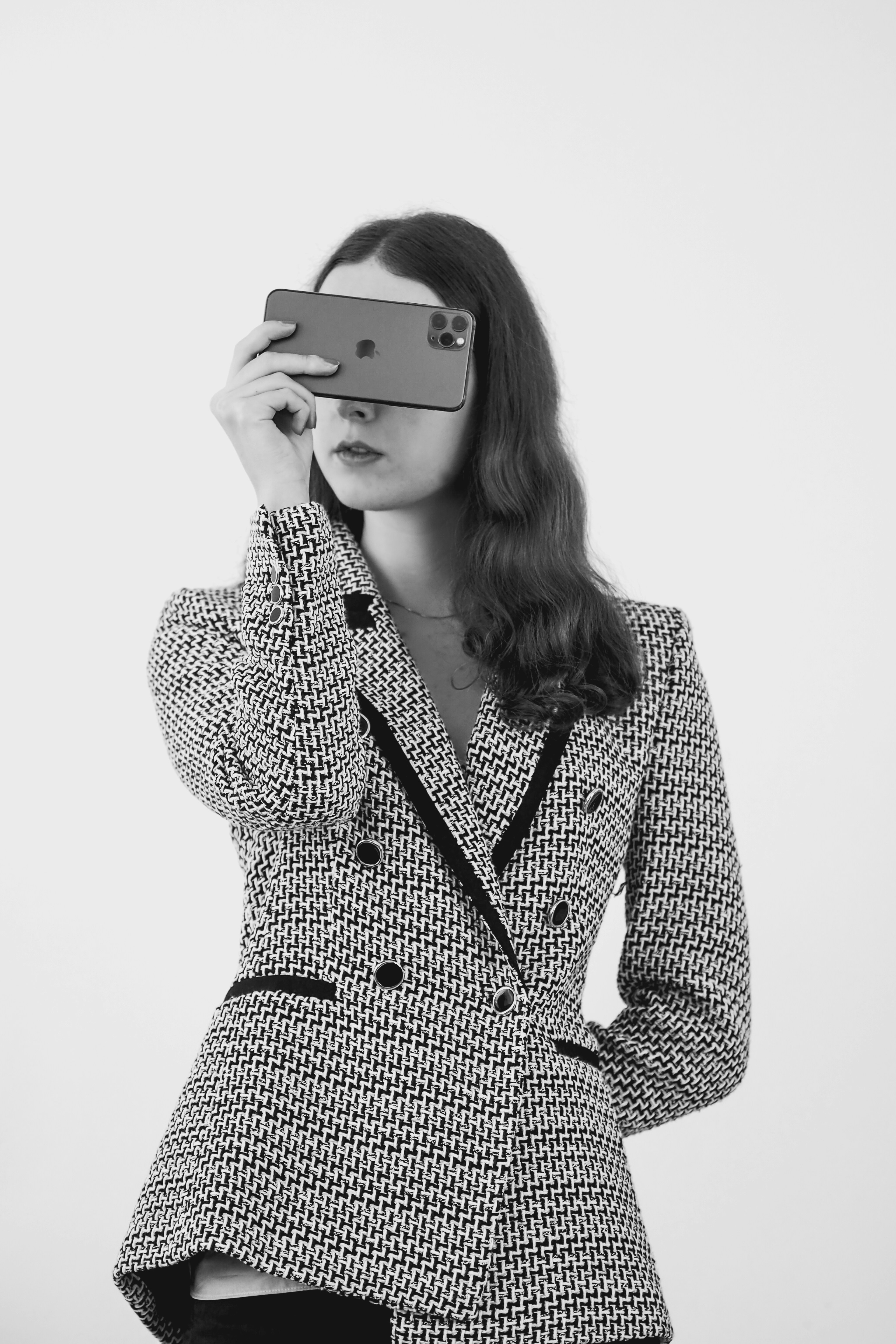 photo-1636967626353-eab96f2a4fbc