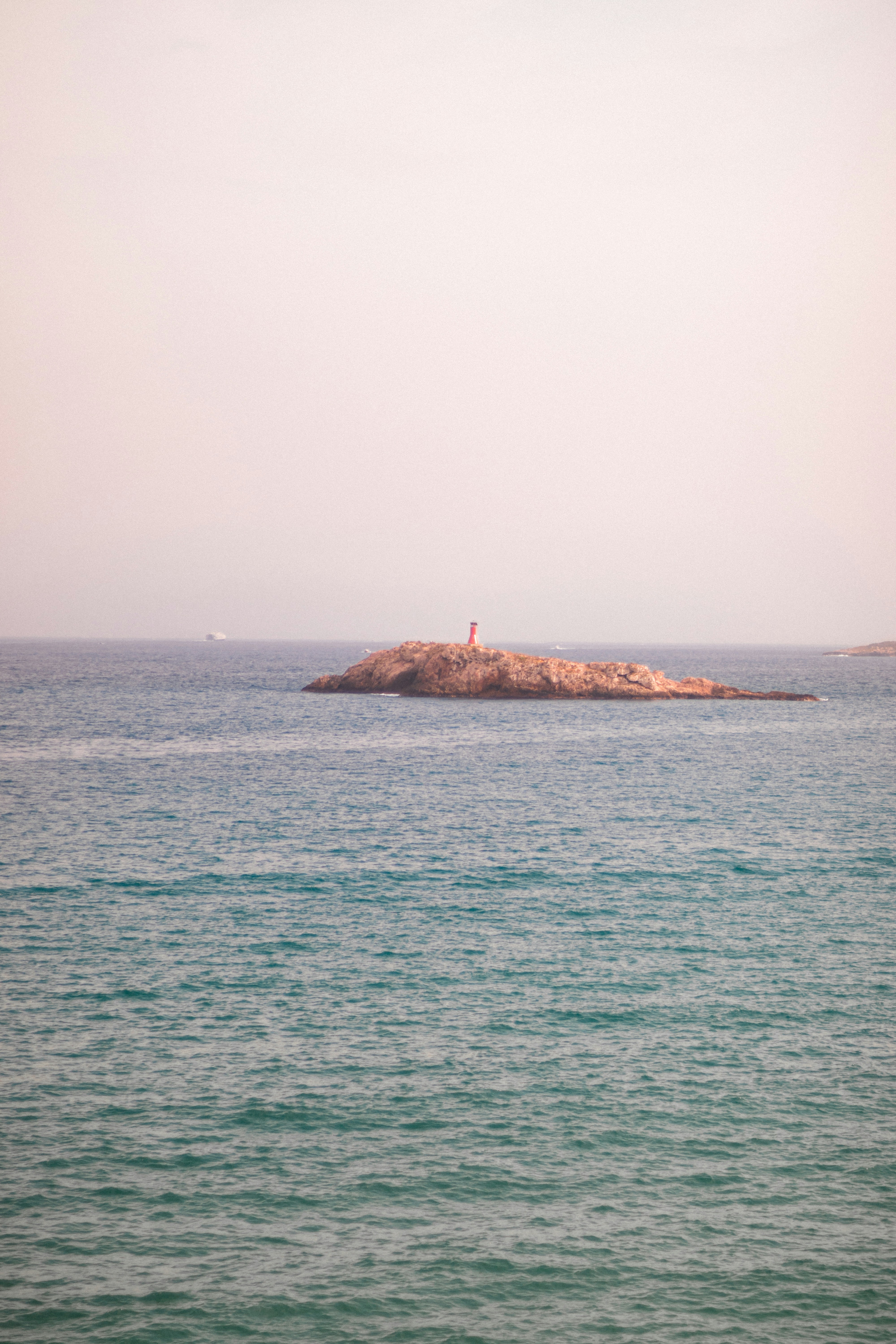 Photo by valentinlacoste