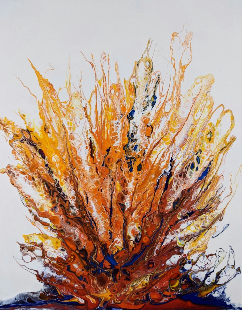 une peinture de feuilles orange et bleues sur fond blanc