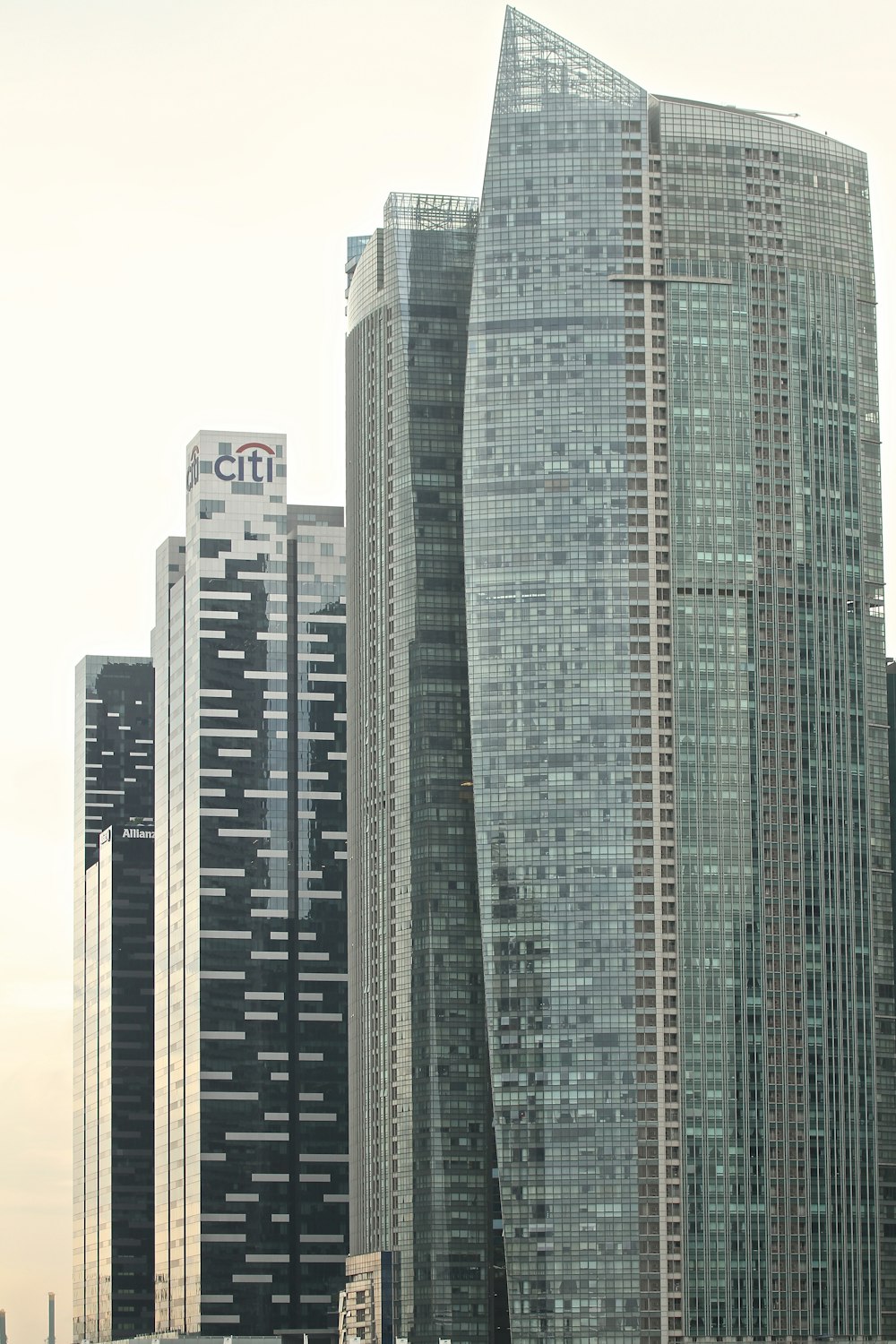 도시의 고층 건물 그룹
