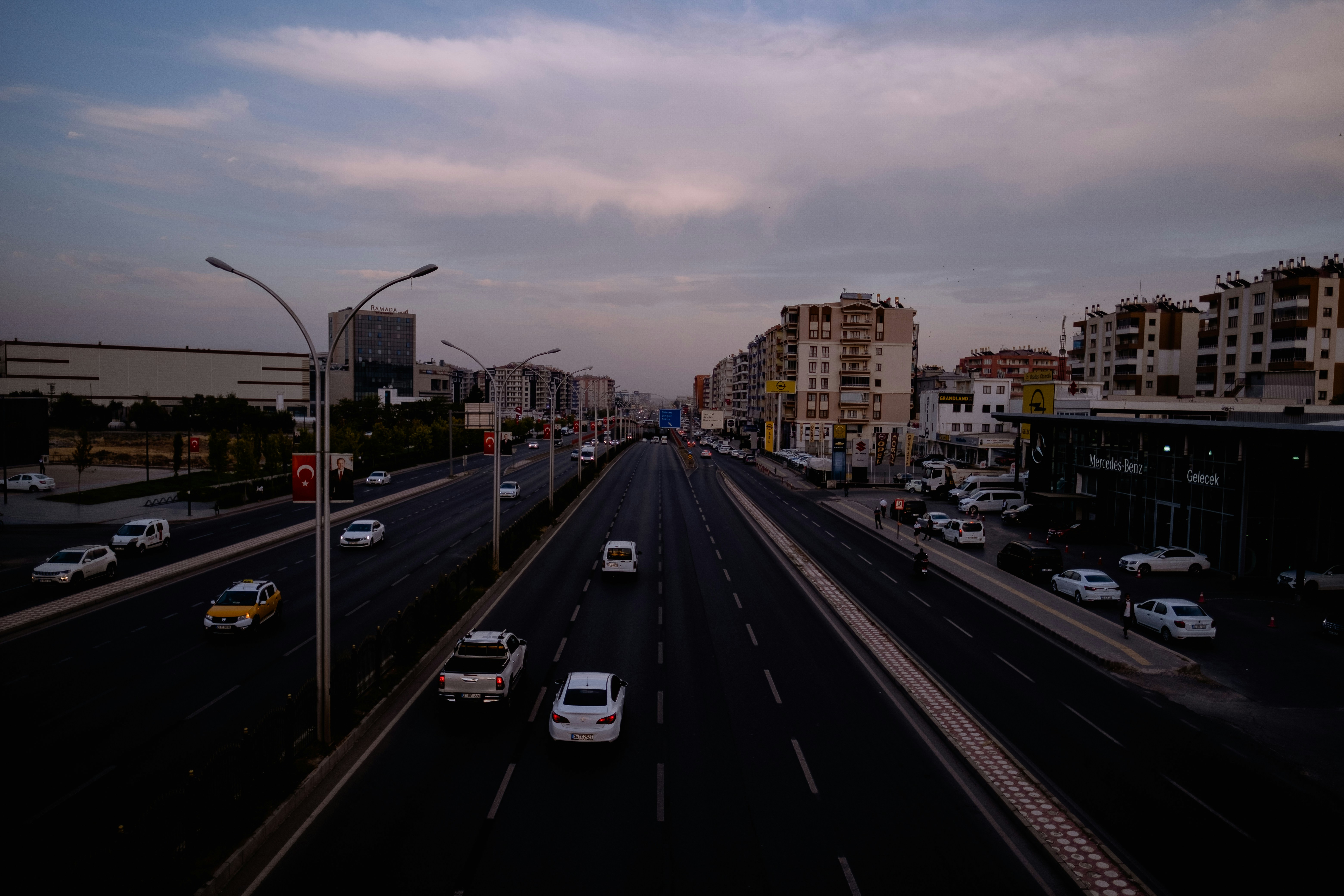 Pendik sahilinde 100 metre arayla iki gizemli ölüm
