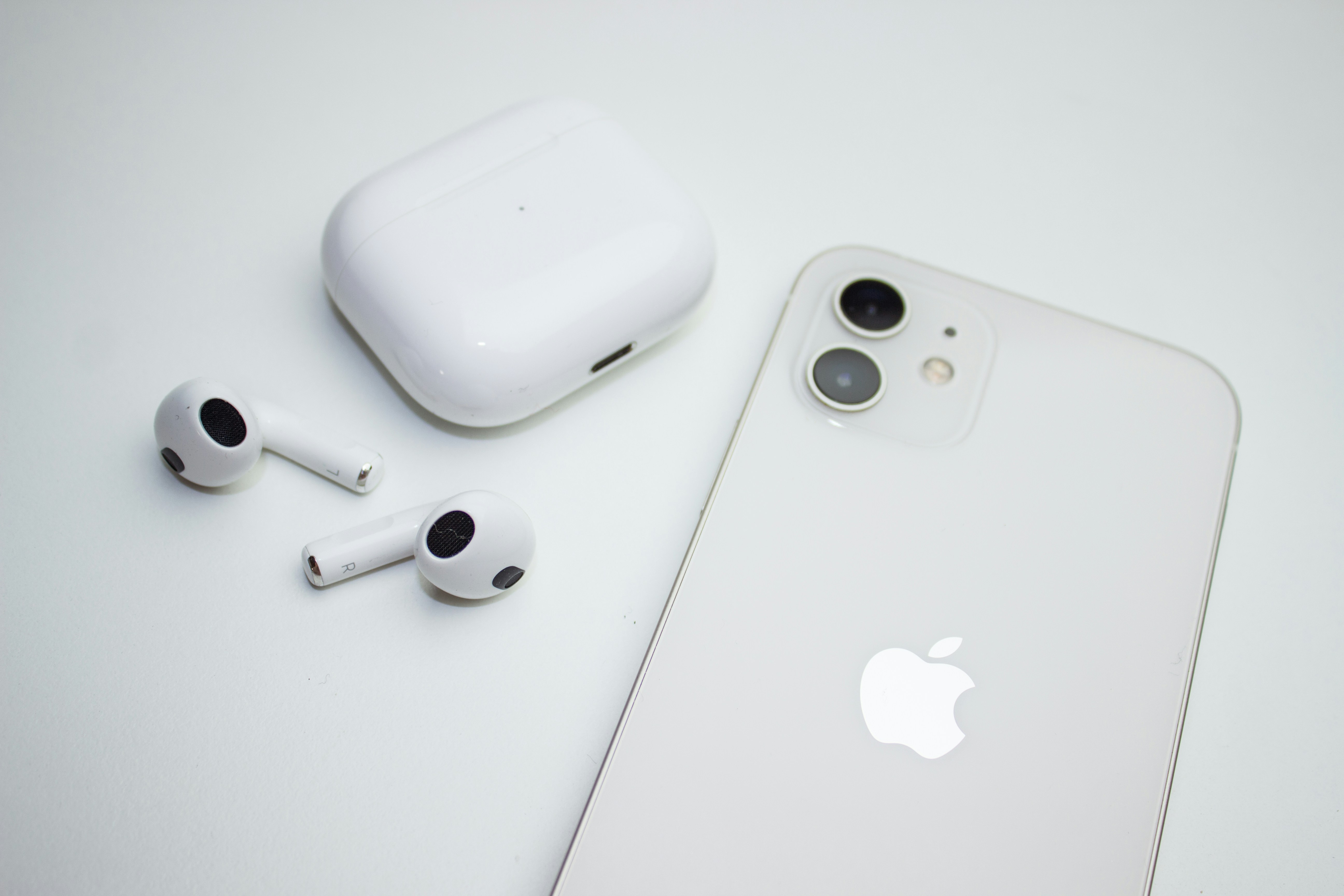 Os AirPods perdem a ligação com frequência? Eis como podes resolver