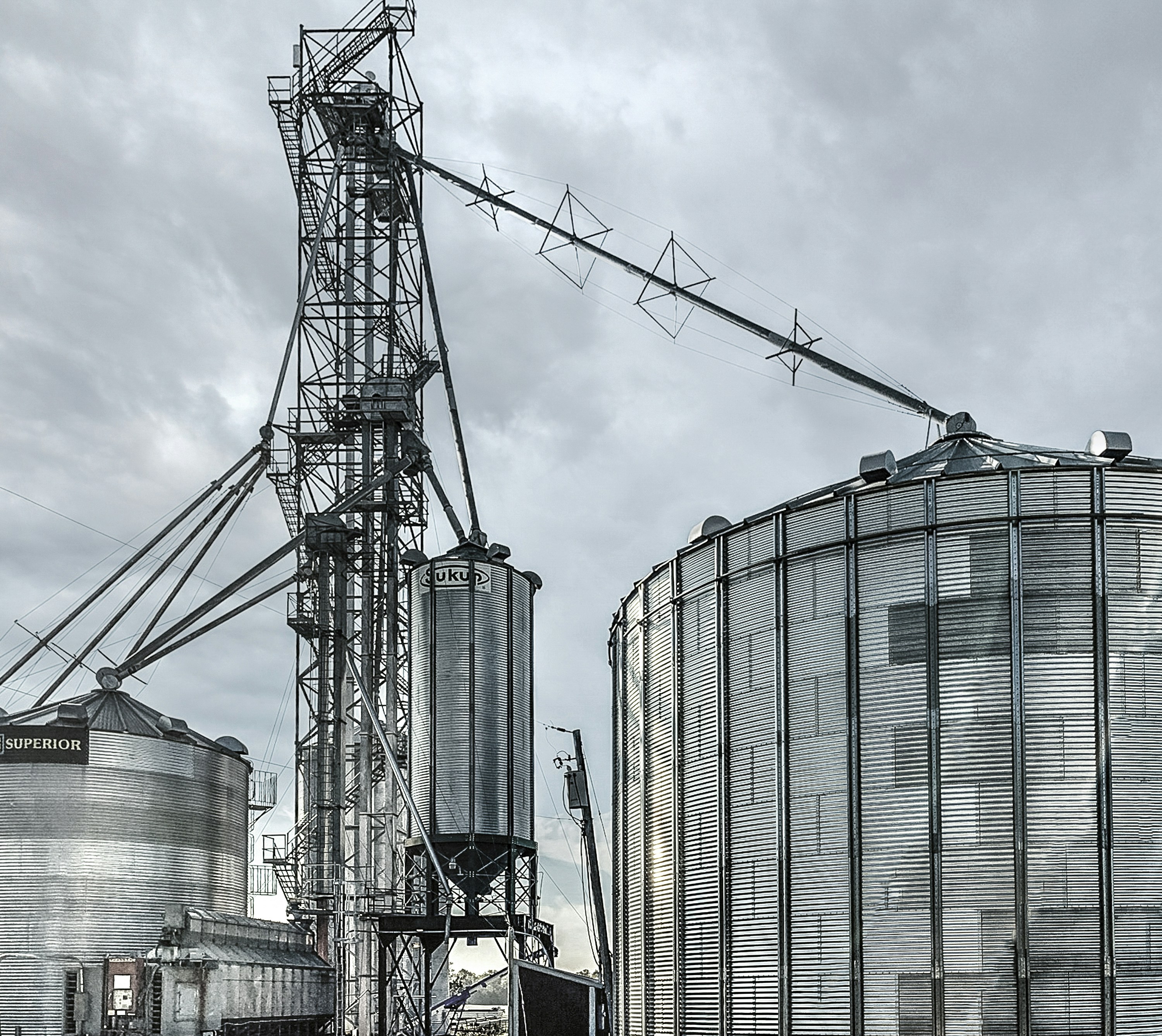 HSBC Names Three Industrial Stocks to Buy Amid Tariff Volatility