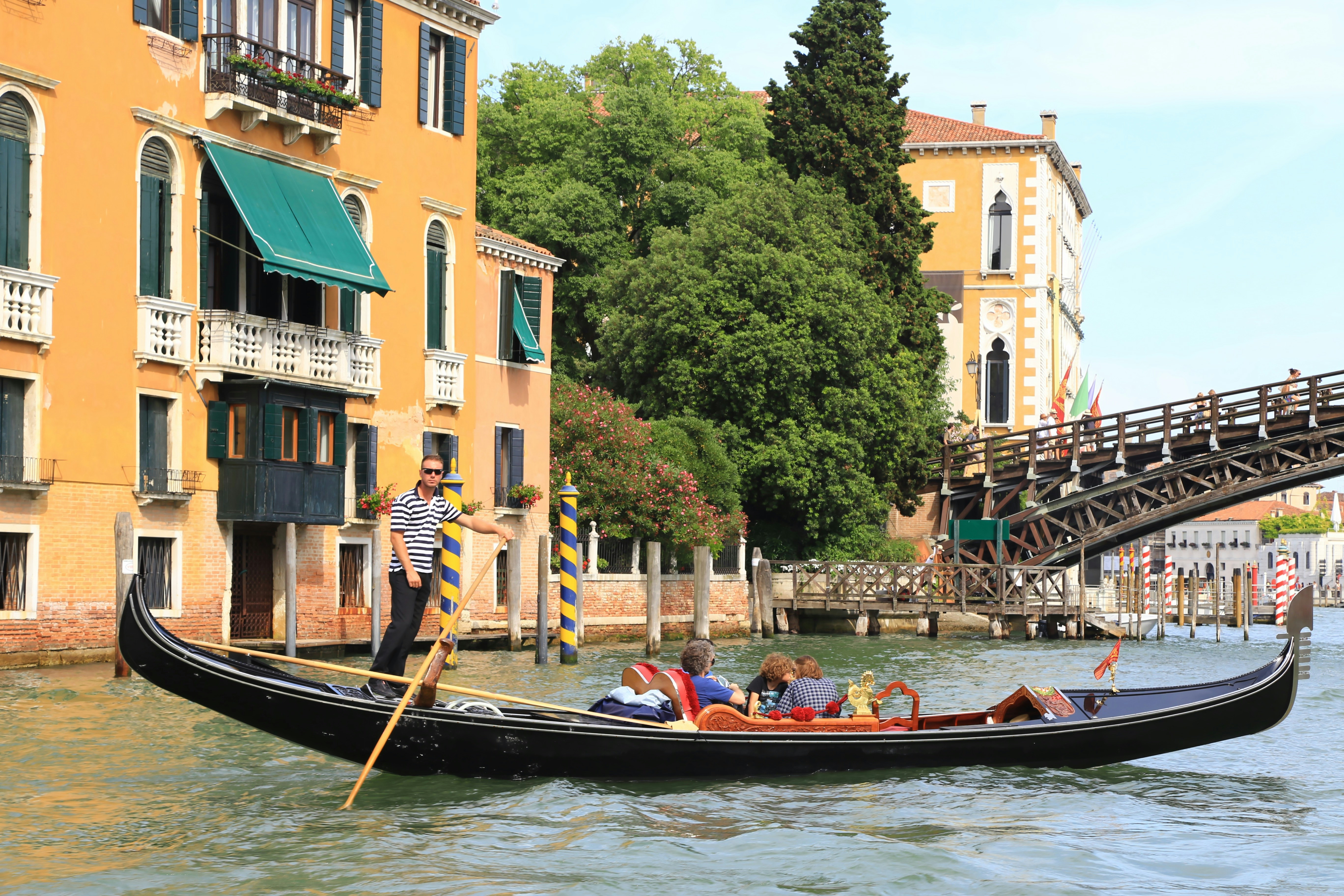 Image by Kir Shu via Unsplash