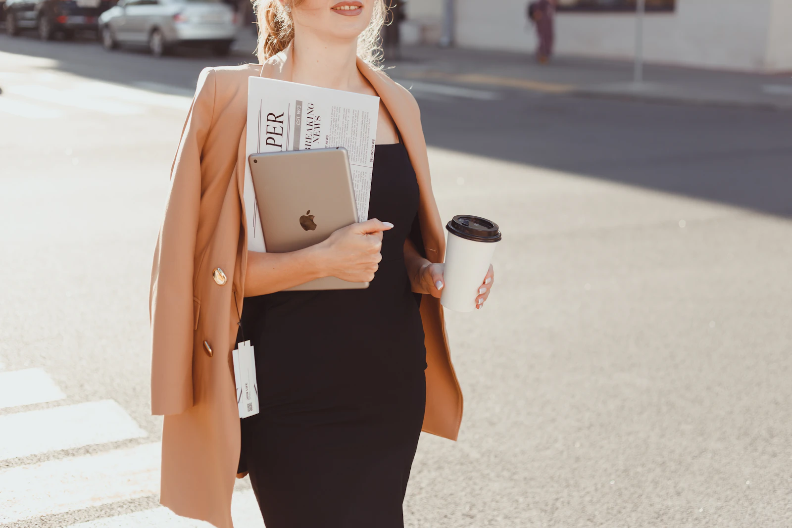 Look para a reunião que decide tudo: vestir autoridade com elegância