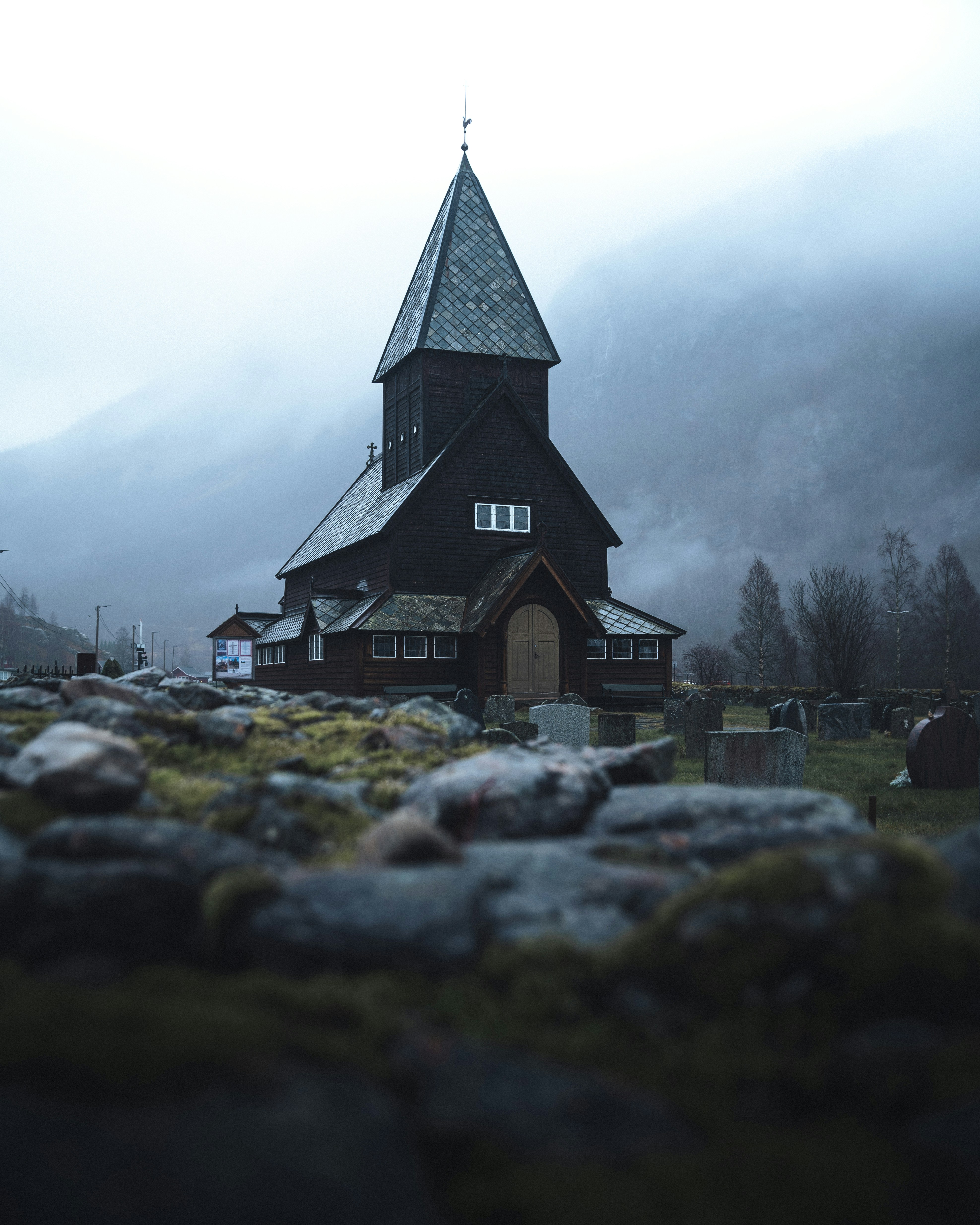 Photo by lachlangowen