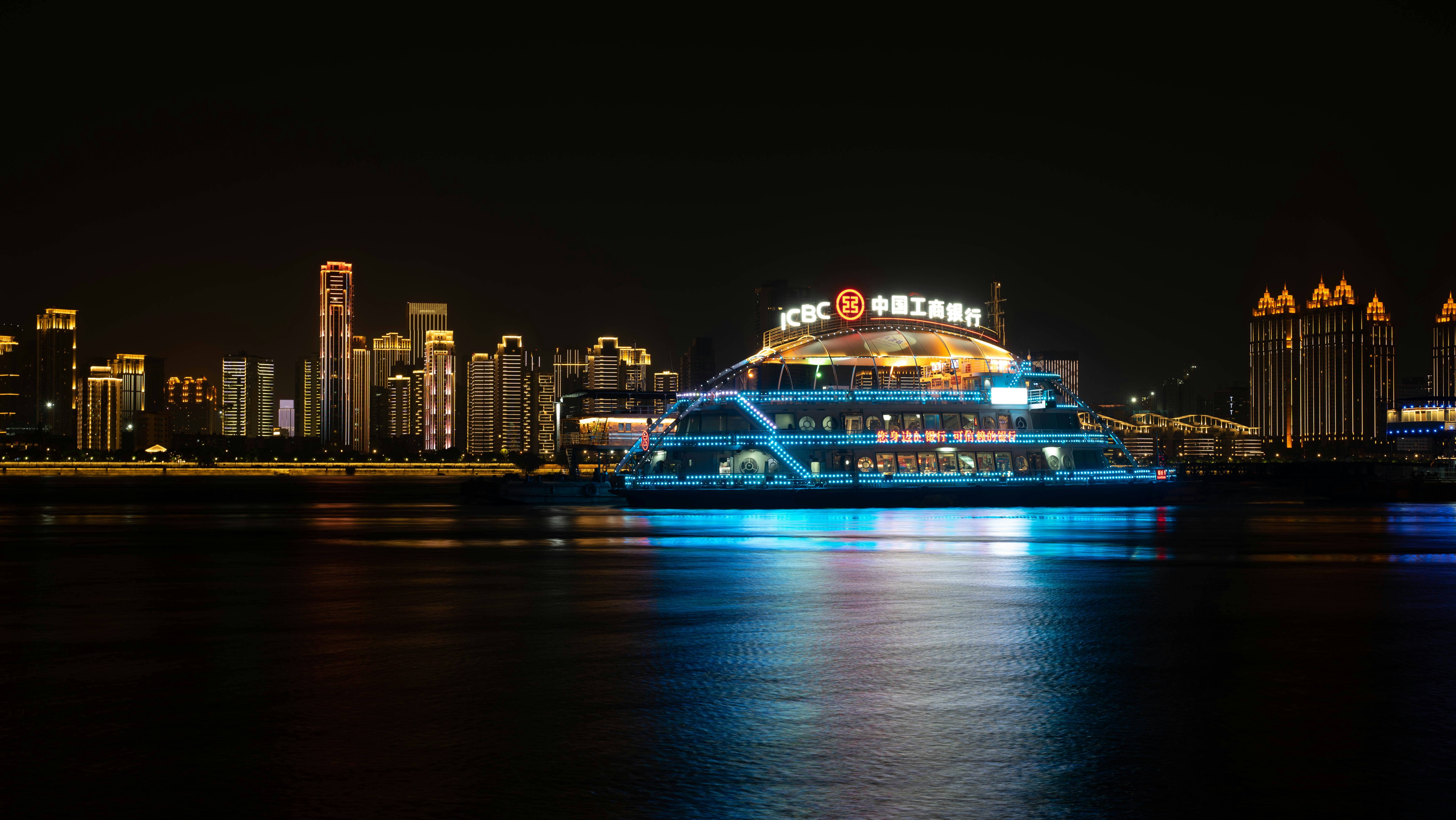 Luxury cruise ship