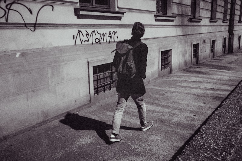 Balade urbaine masculine chic
