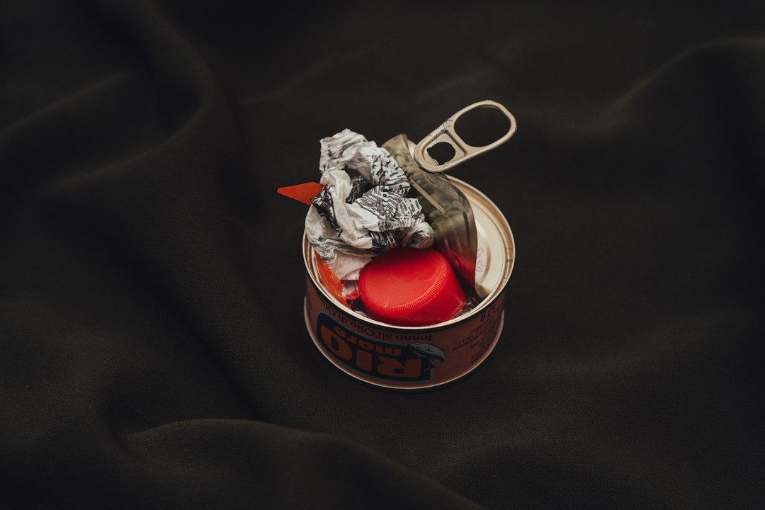 open pellet tin