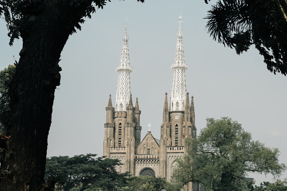 a large cathedral with two spires on top of it