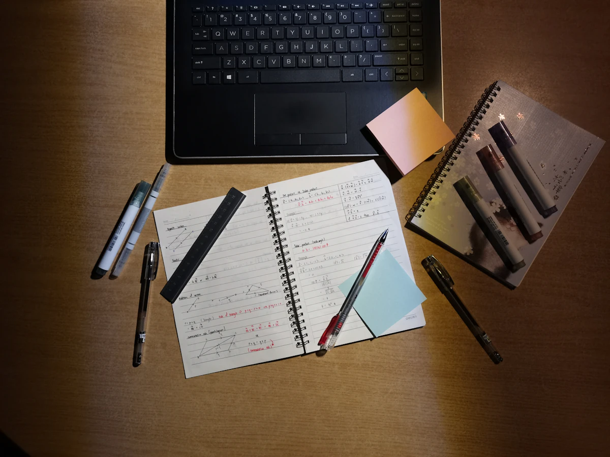 Notes prises pendant l'entretien pour personnaliser le mail