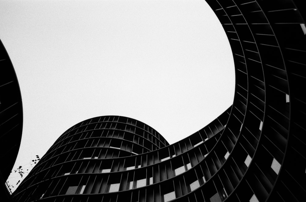 a black and white photo of a tall building